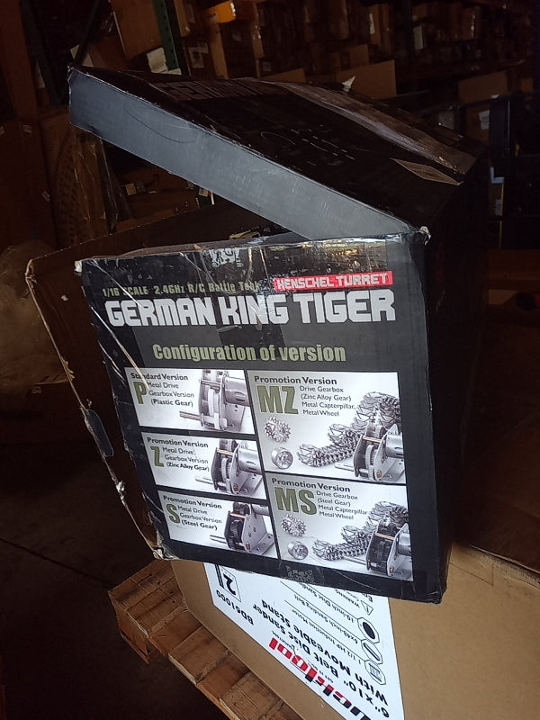 Henglong 1/16 Scale 7.0 Customized King Tiger RC Tank - US Stock - Metal Wheels & Barrel Recoil - Second Hand - Perfect for Military Enthusiasts & RC Hobbyists - Great for Outdoor Play, Collecting & Battle Reenactments