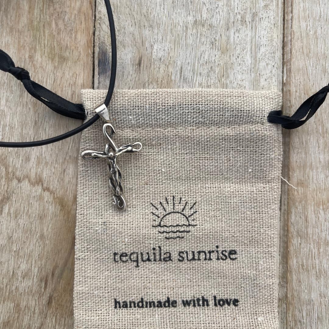 925 Sterling Silver Crucifix Necklace for Men & Women - Religious Christian Jewelry, Catholic Faith Cross Pendant, God's Love Gift for Husband/Boyfriend/Best Friend - Perfect for Baptism, Confirmation, Wedding & Daily Wear