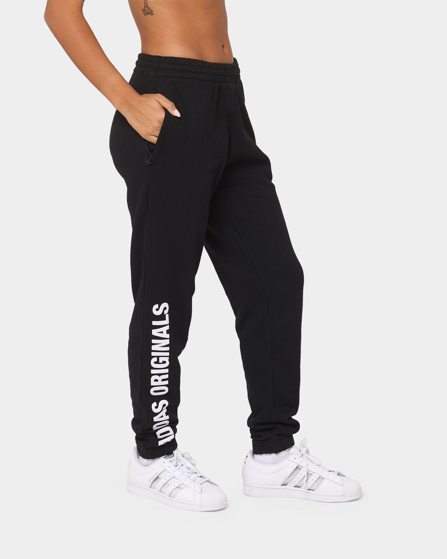 Adidas Graphics United Sweatpants for Men - Black Athletic Joggers with Comfortable Fit - Perfect for Gym, Running, and Casual Wear