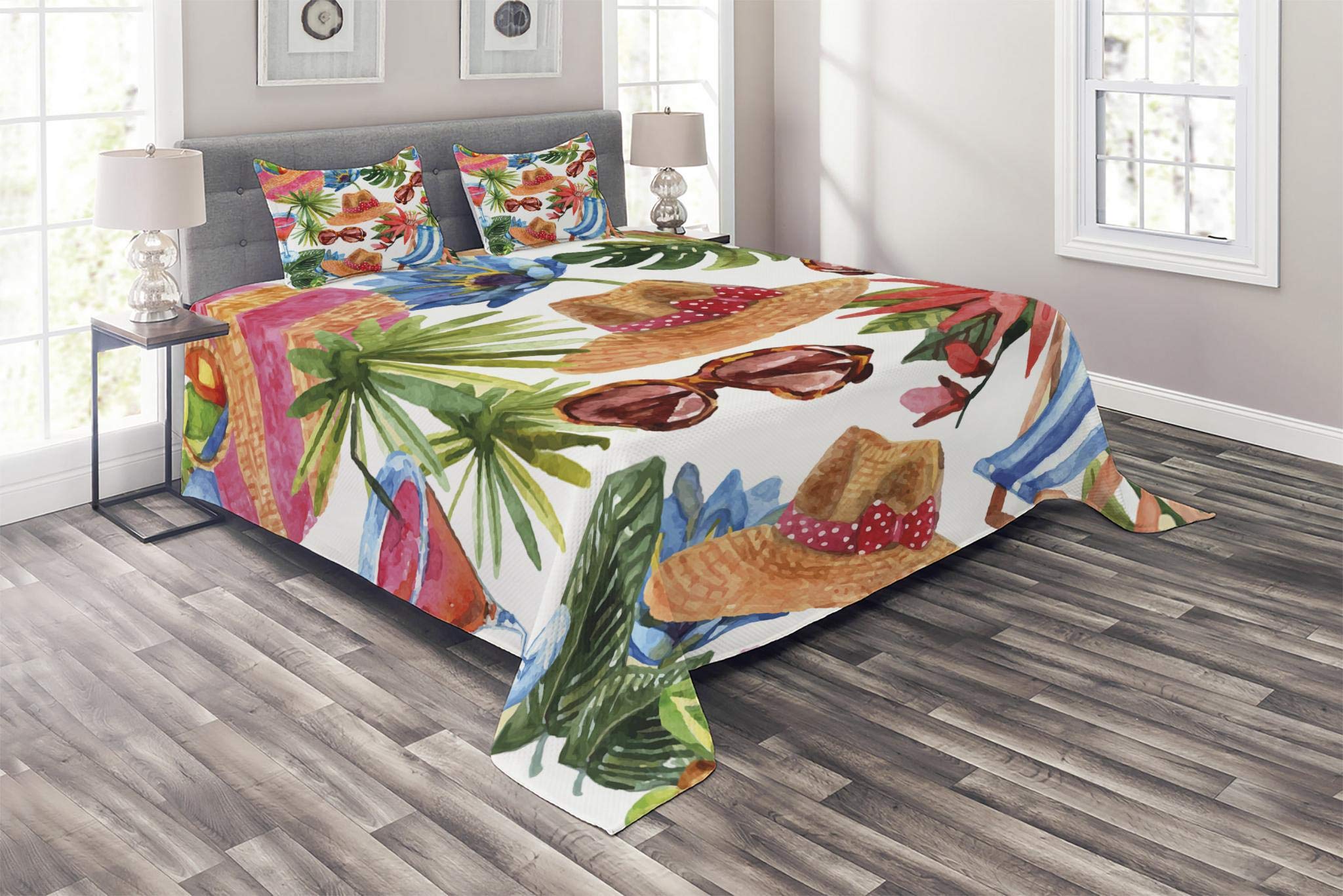 Lunarable Watercolor Tropical Beach Quilt Set - Queen Size 3-Piece Bedspread with 2 Pillow Shams, Summer Vacation Cocktail & Sunglasses Print, Multicolor Decorative Bedding | Perfect for Coastal Bedrooms, Guest Rooms & Vacation Home Decor