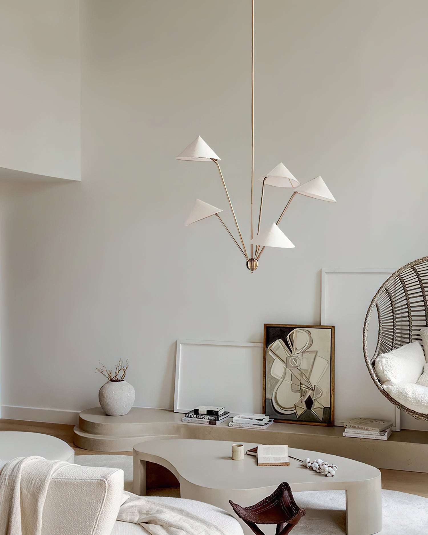 Elegant Mantis Chandelier - Modern Insect-Inspired Lighting Fixture for Dining Room, Living Room & Bedroom Decoration