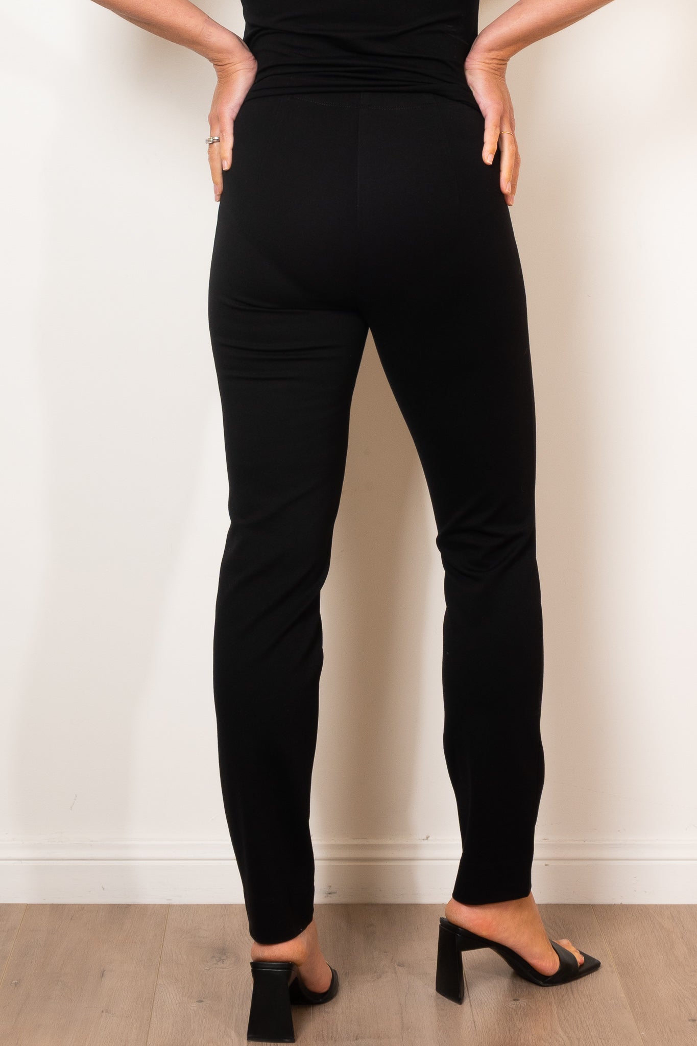 M.E.L. Seamless High Waist Yoga Leggings for Women - Tummy Control Workout Pants - Comfortable & Stretchy for Gym, Running, Lounge & Everyday Wear