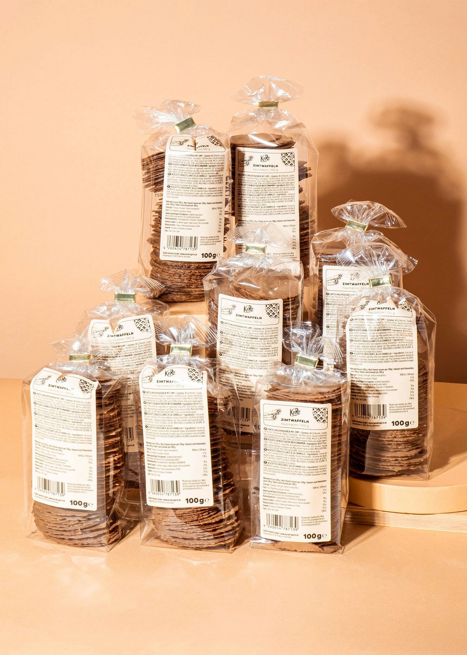 KoRo Cinnamon Waffles 10 x 100g - Sweet Cinnamon Flavor - Thin & Crispy Vegan Waffles - Delicate Baking - Perfect for Breakfast, Snacks & Coffee Time
