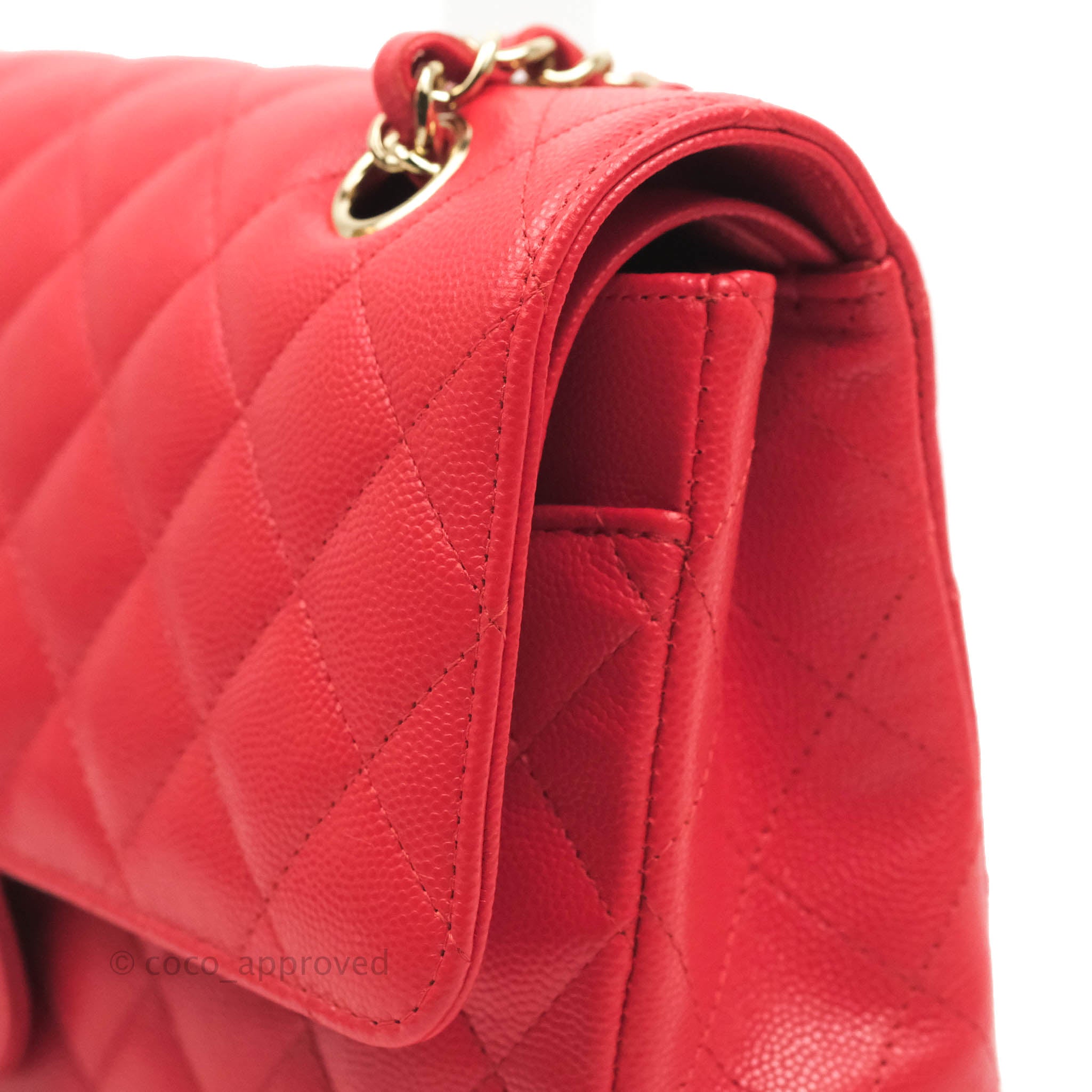Chanel Classic M/L Medium Double Flap Bag in Chilli Red Caviar Leather with Gold Hardware 19C - Luxury Designer Handbag for Women, Perfect for Parties, Dating & Special Occasions