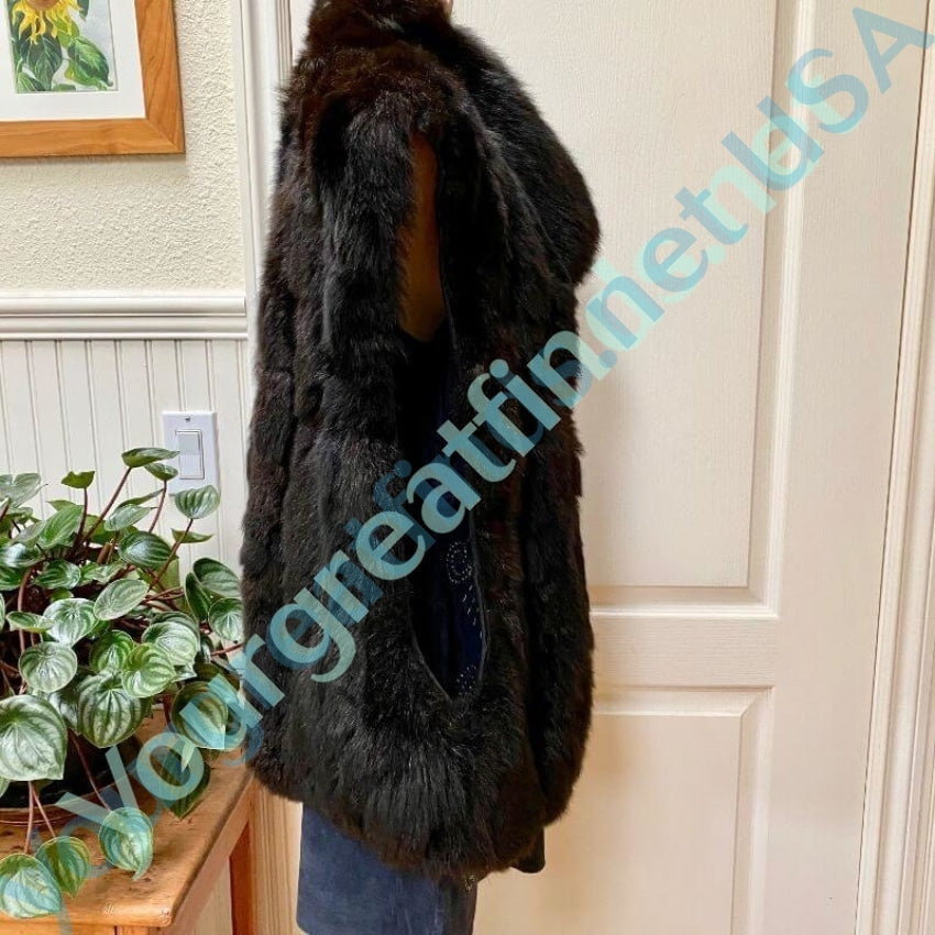 Vintage Andrew Marc Fur & Leather Vest for Women | Winter Fashion Outerwear | Cozy & Stylish Layering Piece for Cold Weather