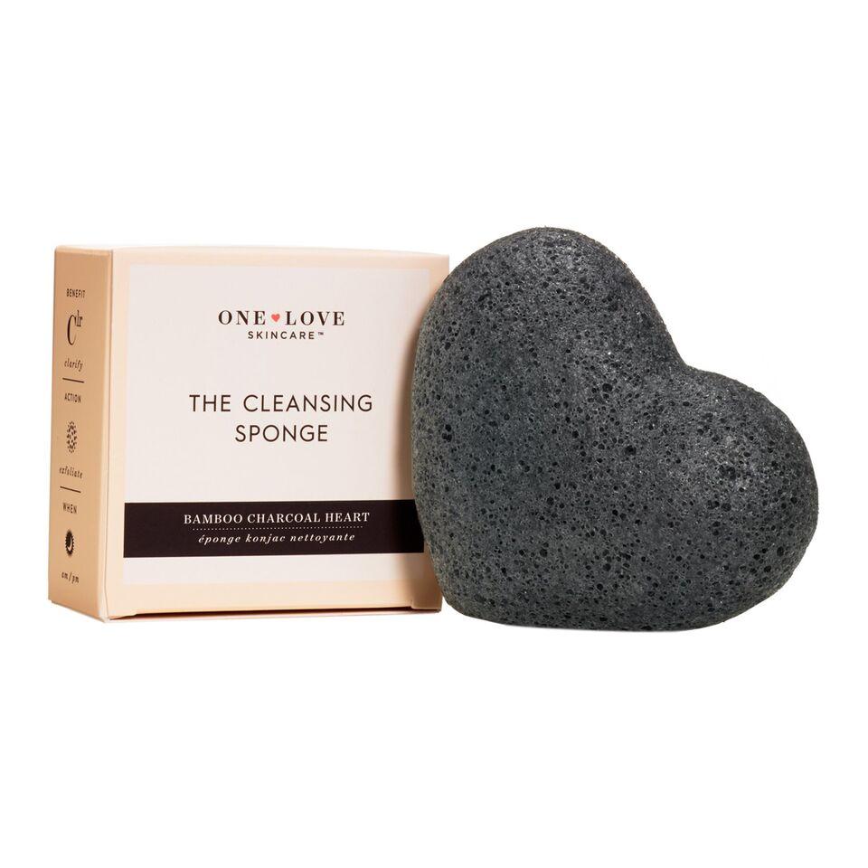 Bamboo Charcoal Heart Facial Cleansing Sponge - Deep Pore Cleanser for Acne & Blackheads - Gentle Exfoliating Face Scrub for Sensitive Skin - Perfect for Daily Skincare & Makeup Removal