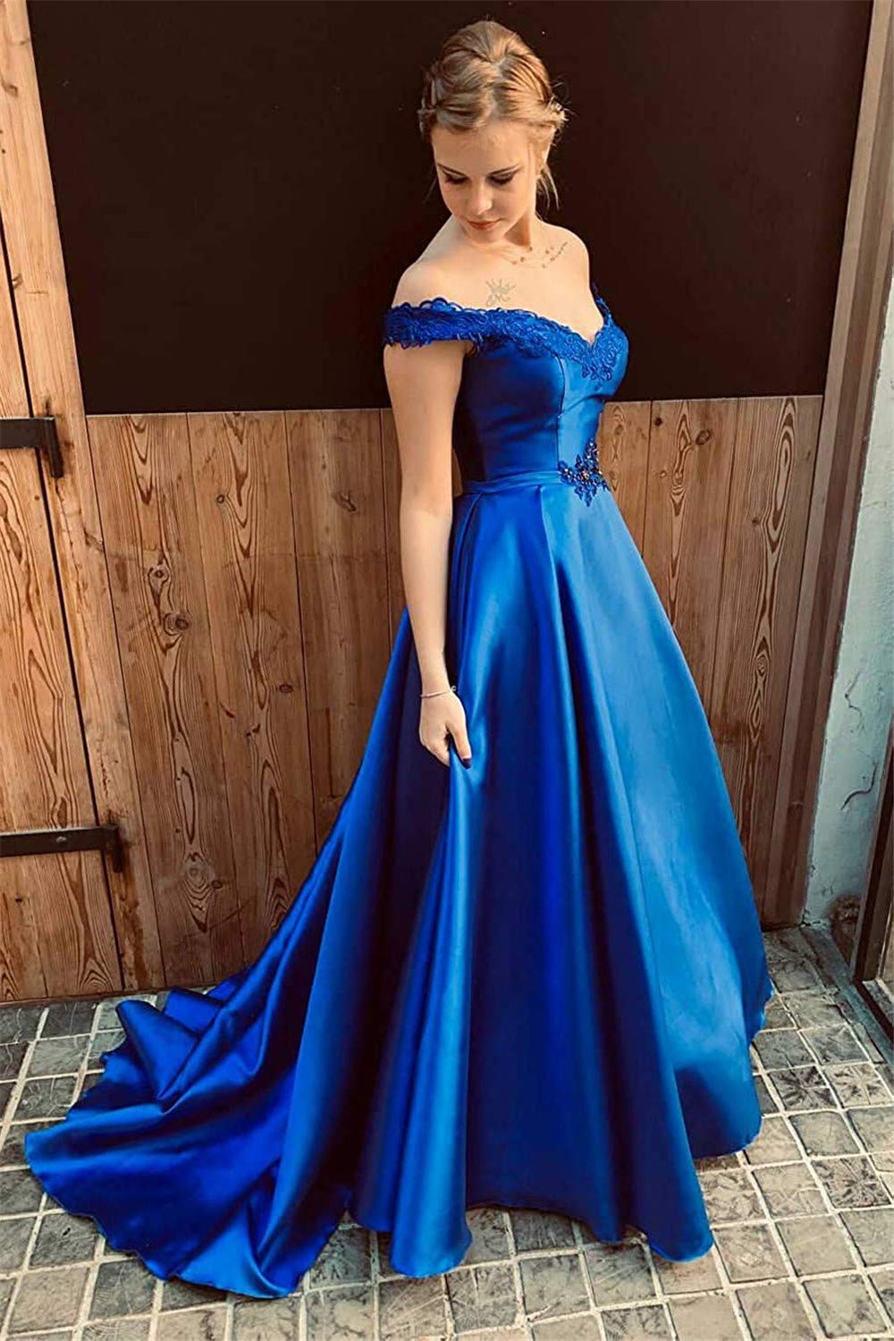 Elegant Off-The-Shoulder Applique Lace Prom Dress for Women - Long Formal Evening Gown for Homecoming, Wedding & Special Occasions