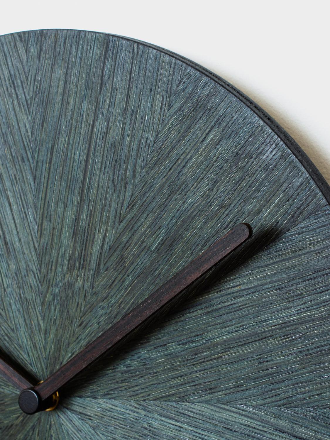 Stylish Modern Wall Clock with Silent Non-Ticking Mechanism - Perfect for Home, Office, and Classroom Decor | Rays Wall Clock