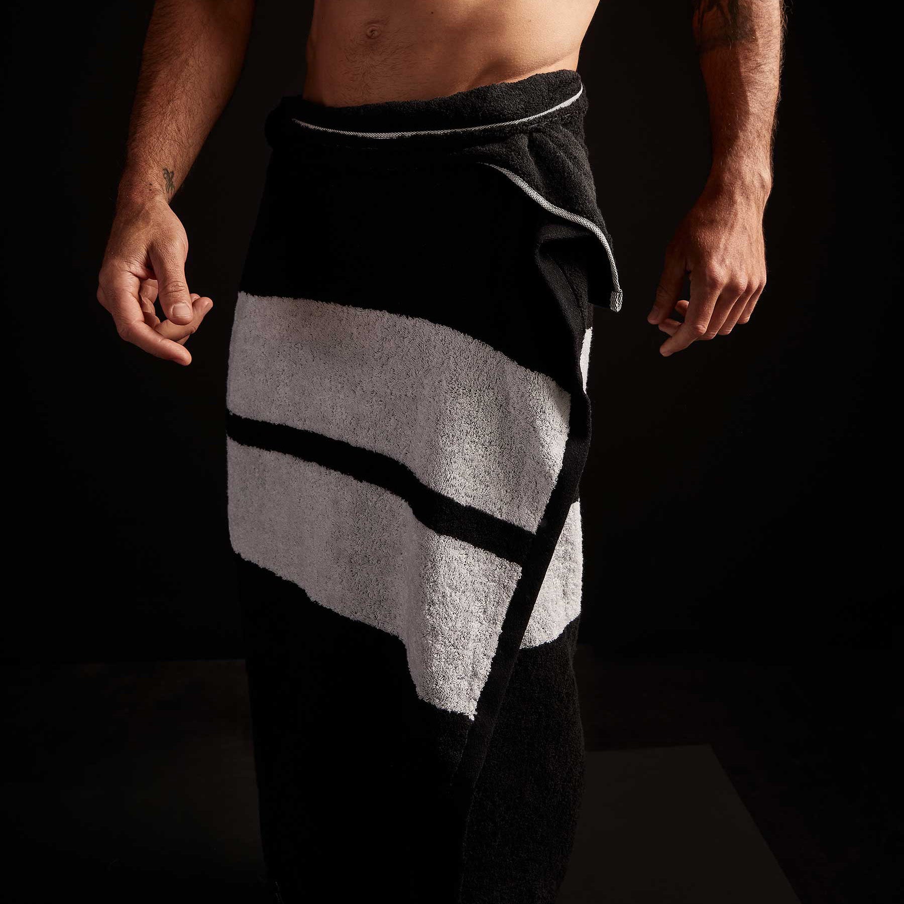 Premium Double Stripe Beach Towel - Soft & Absorbent, Black & White - Perfect for Pool, Beach, and Outdoor Activities