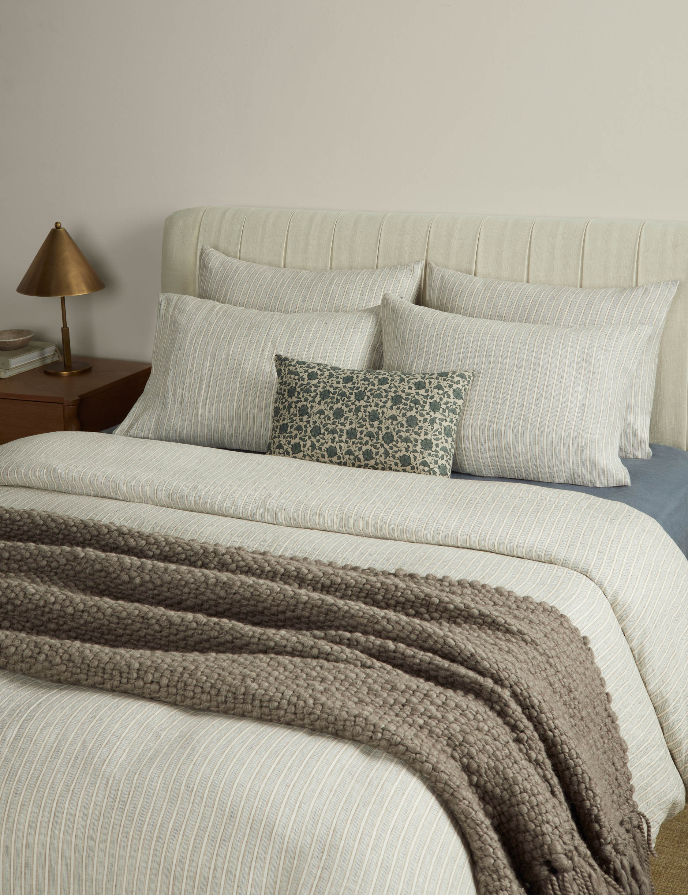 Premium Striped European Flax Linen Duvet Cover Set - 100% Natural Breathable Bedding for All Seasons | Perfect for Master Bedroom, Guest Room & Vacation Homes