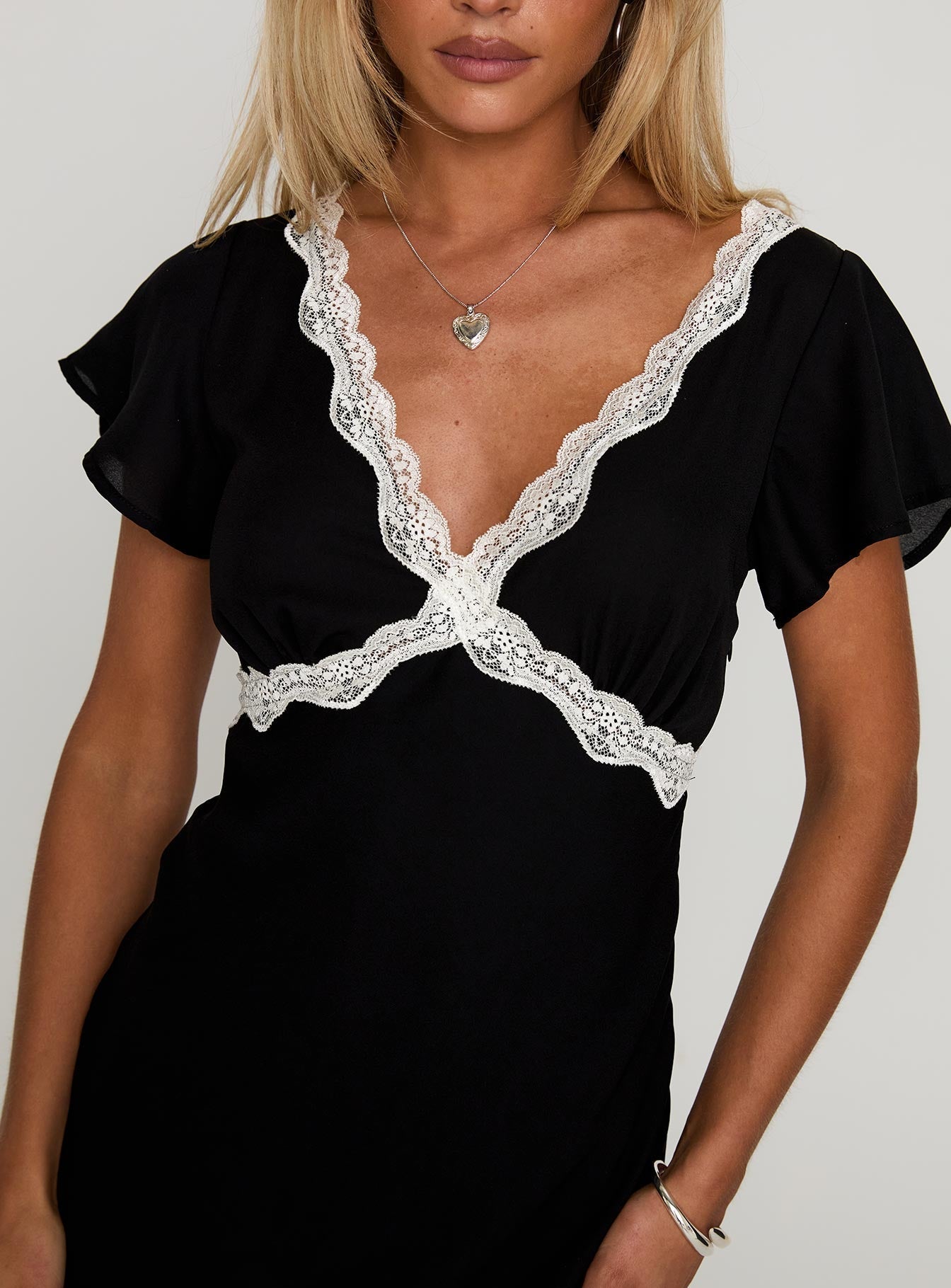 Elegant Barbarita Black Lace Maxi Dress for Women - Perfect for Weddings, Parties & Evening Events