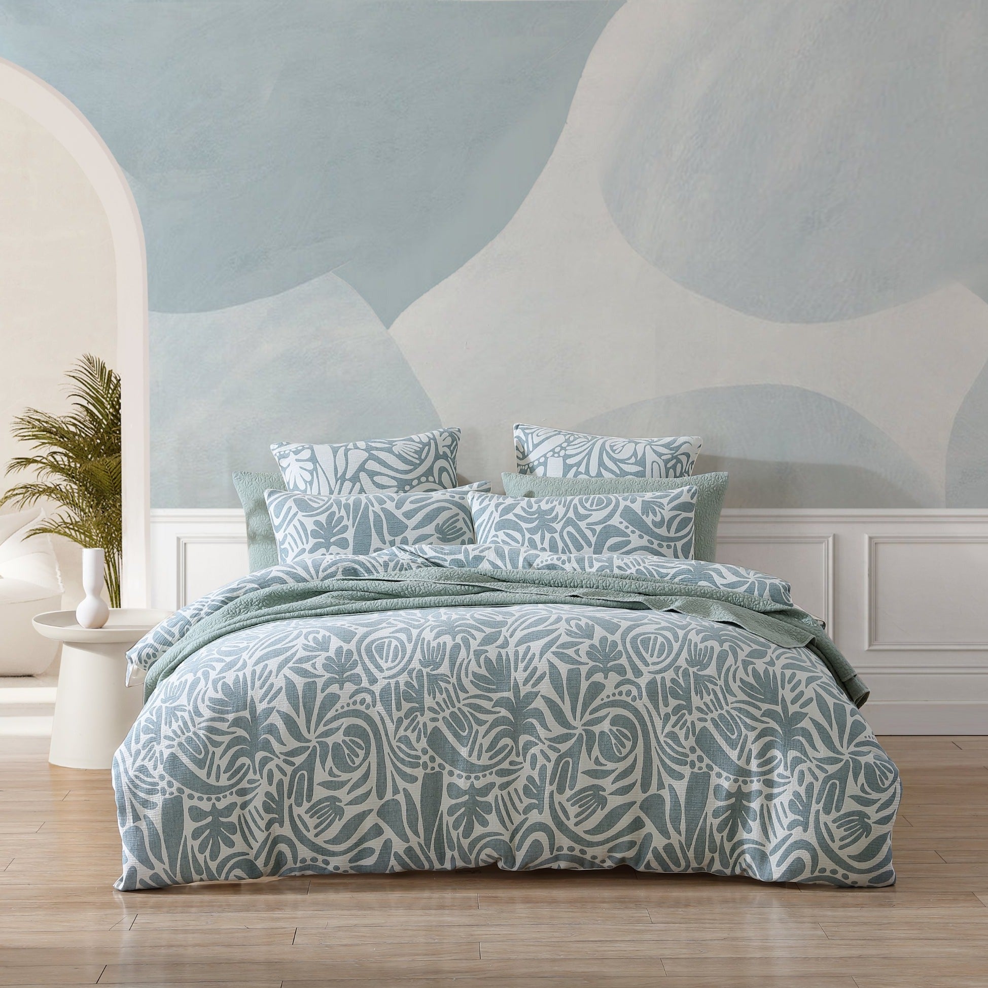 Luxury Haven Surf Quilt Cover Set by Logan & Mason - Premium 100% Cotton Bedding for Coastal & Beach House Decor - Perfect for Master Bedroom, Guest Room & Vacation Homes