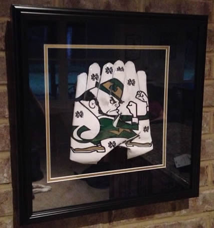 Adidas Smoke Receiver Gloves for Notre Dame Fighting Irish Fans - Football Training & Game Day Accessories