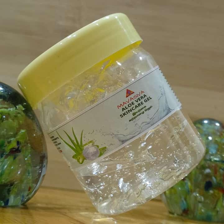 MAVASIVA Pure Aloe Vera Gel for Face & Skin Care - Hydrating, Moisturizing, Soothing Gel for Glowing Skin - Natural Aloe Vera White Gel for Men & Women (100g) - Perfect for Sunburn Relief, After Shave, Hair Mask & Daily Skincare Routine