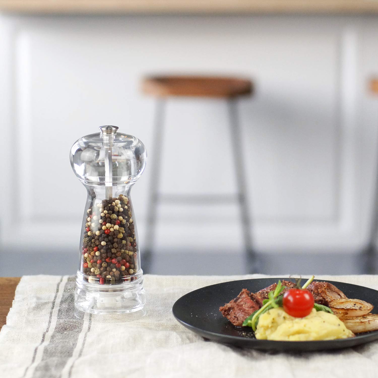 Premium Clear Acrylic Salt and Pepper Grinder Set - 2 Pack Refillable Transparent Mill with Adjustable Ceramic Grinder for Coarse to Fine Seasoning - Perfect for Kitchen, Dining Table & Outdoor BBQ