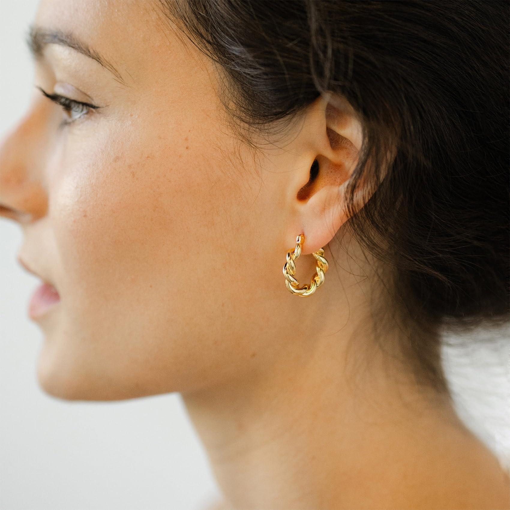 Twisted Gold Hoop Earrings for Women - Thick Chunky Hypoallergenic Vintage Twist Hoops - Perfect for Parties, Weddings & Everyday Wear