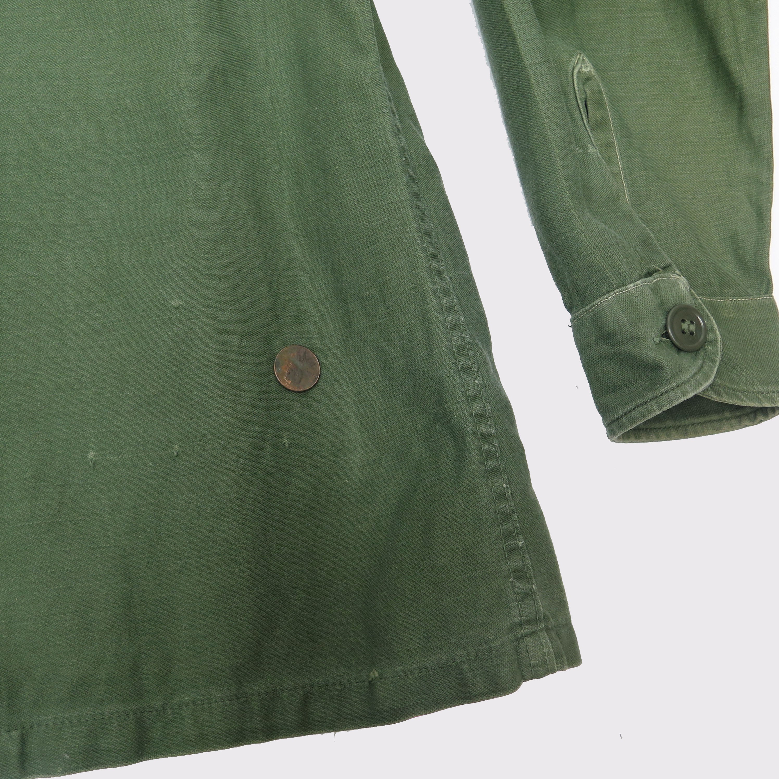 Vintage 1960s US Army Utility Shirt P64 with 137th Infantry Regiment & 69th Infantry Brigade Patches - Vietnam War Military Collectible for Reenactments, Display & History Buffs