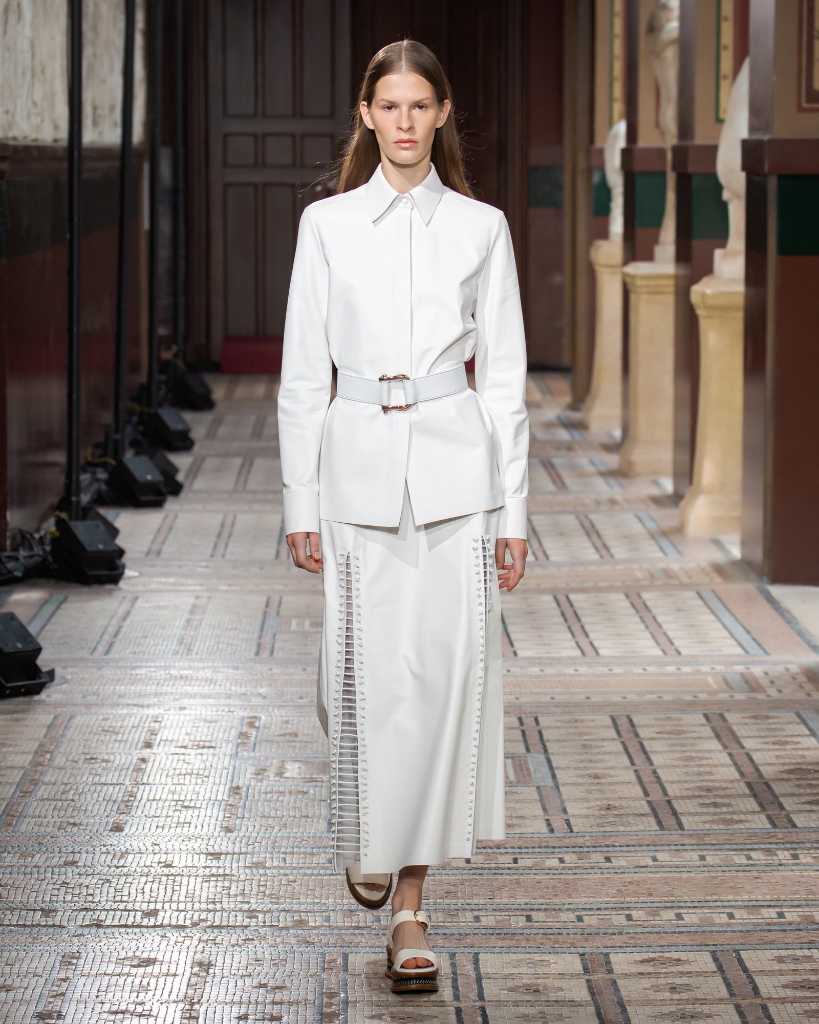 Spring 2021 Fashion Collection - Trendy Outfit Look 8 | Women's Stylish Seasonal Wardrobe for Casual Wear, Office Outfits & Spring Events