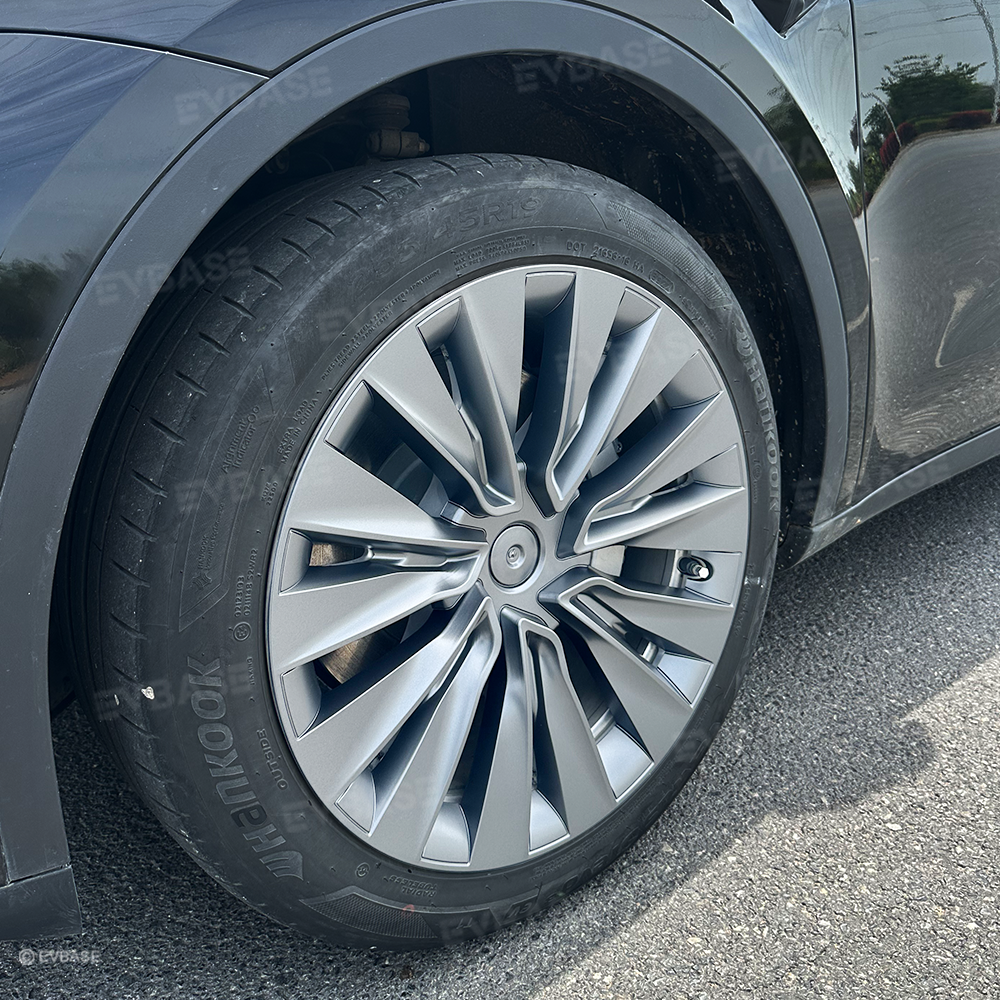 Tesla Model Y 19