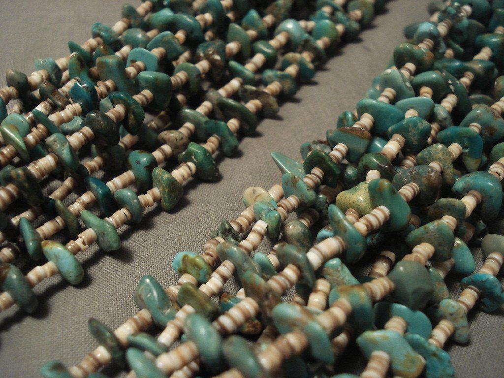 Authentic Navajo Native American Jewelry - 209g Natural Green Turquoise Braided Necklace for Women, Handmade Tribal Beaded Choker, Boho Style Accessory for Festivals, Weddings & Special Occasions