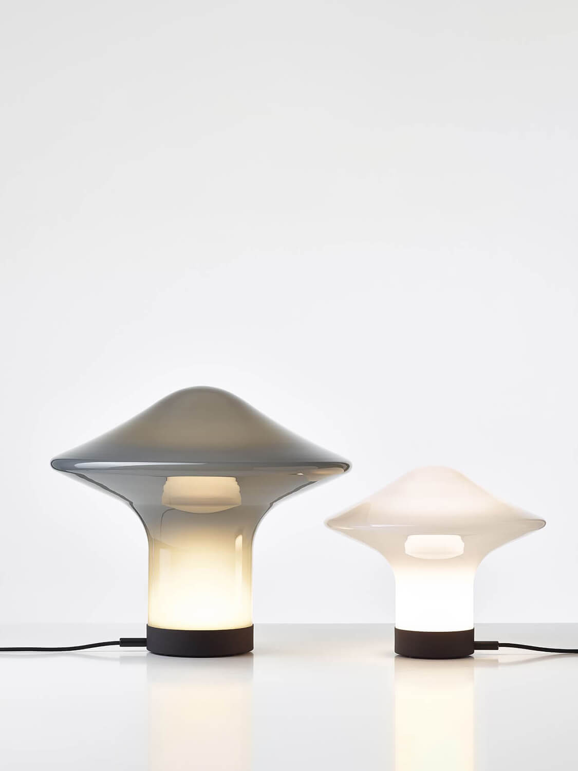 Modern Trottola Table Lamp - Stylish LED Desk Light for Bedroom, Living Room & Office - Perfect for Reading, Working & Decor