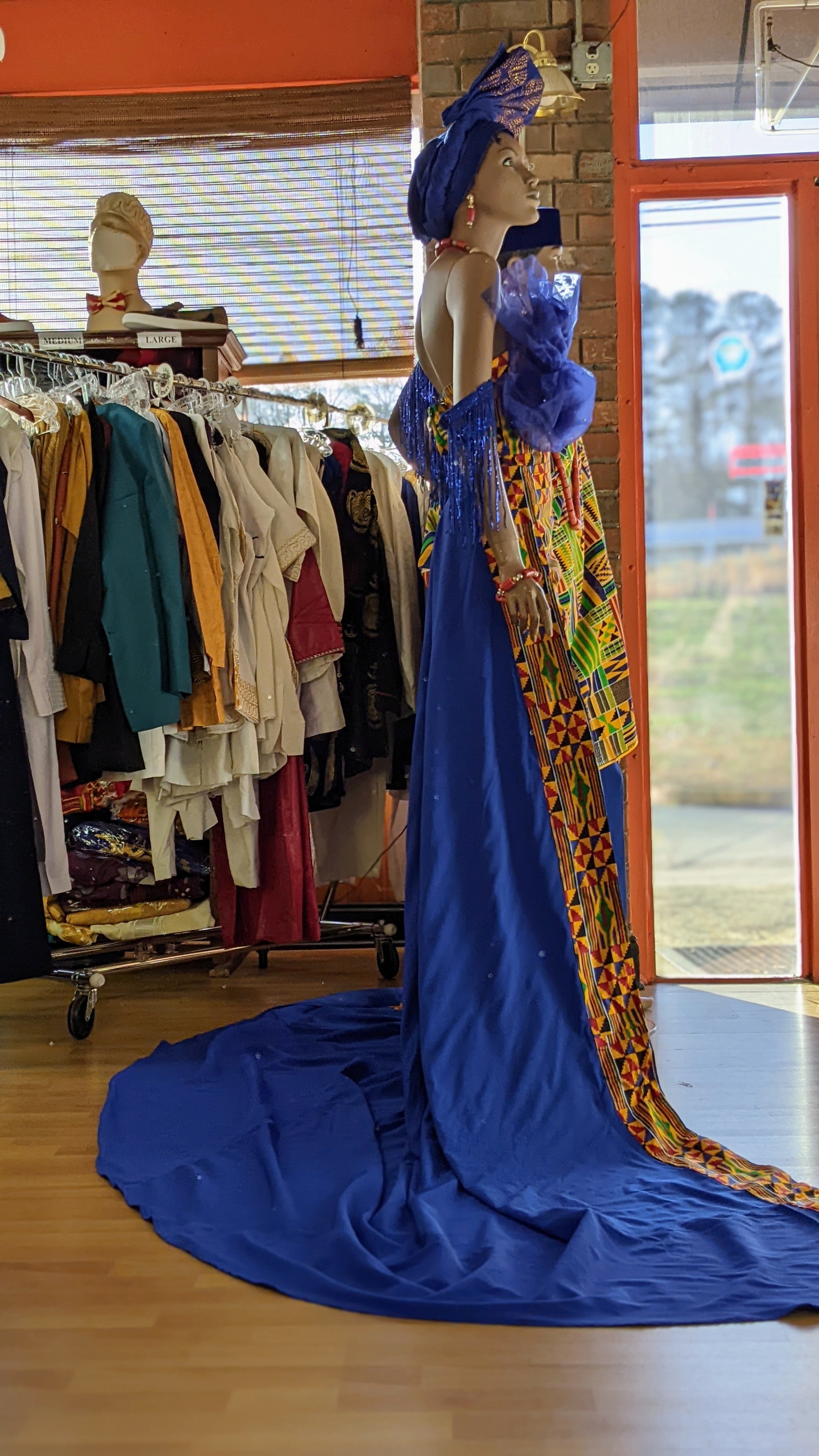 Elegant Efia African Dress with Detachable Train - DPWA321 | Perfect for Weddings, Parties & Cultural Events