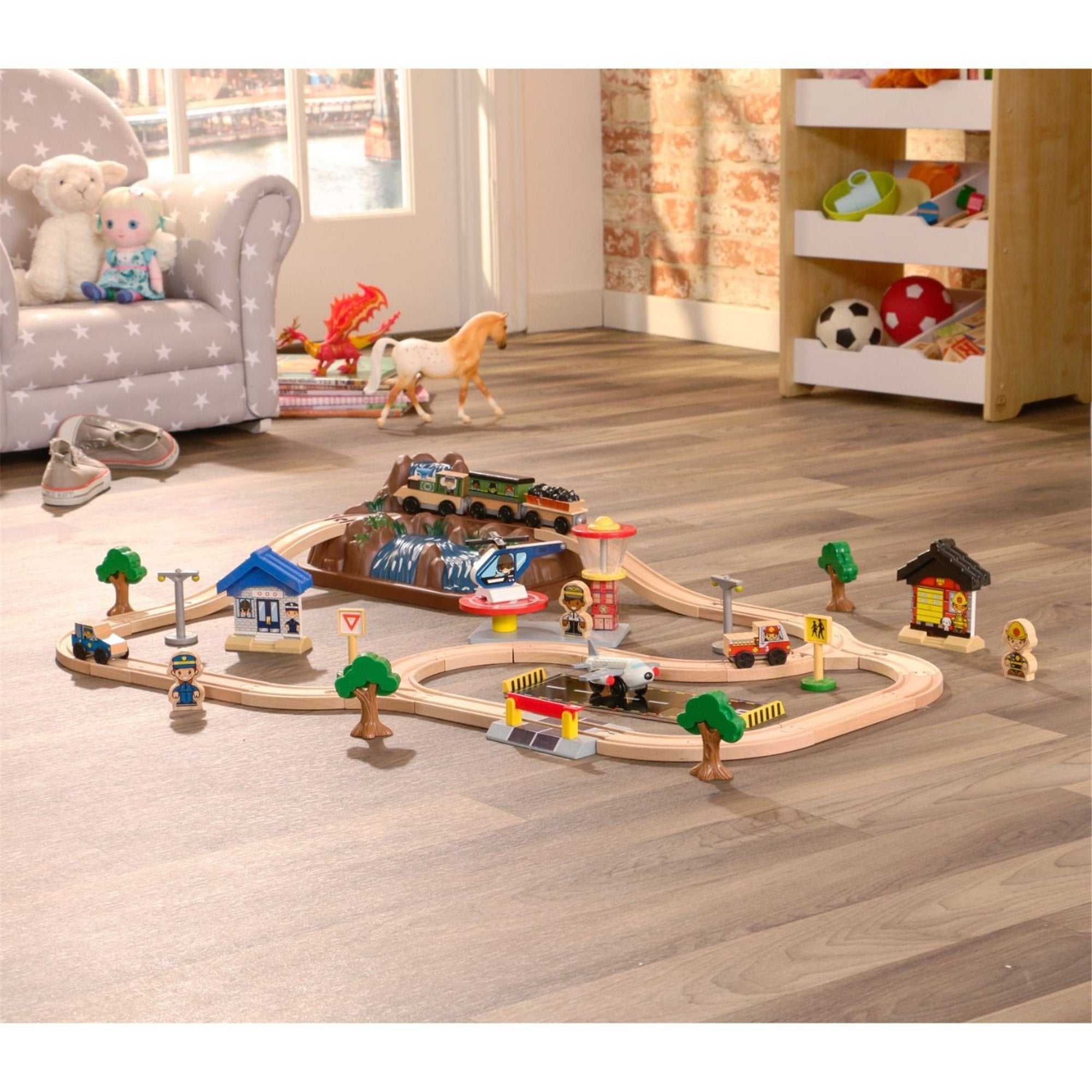 KidKraft Wooden Train Set with Bucket Top Mountain - 100+ Piece Educational Toy for Kids Ages 3+ | Perfect for Playrooms, Daycares & Birthday Gifts