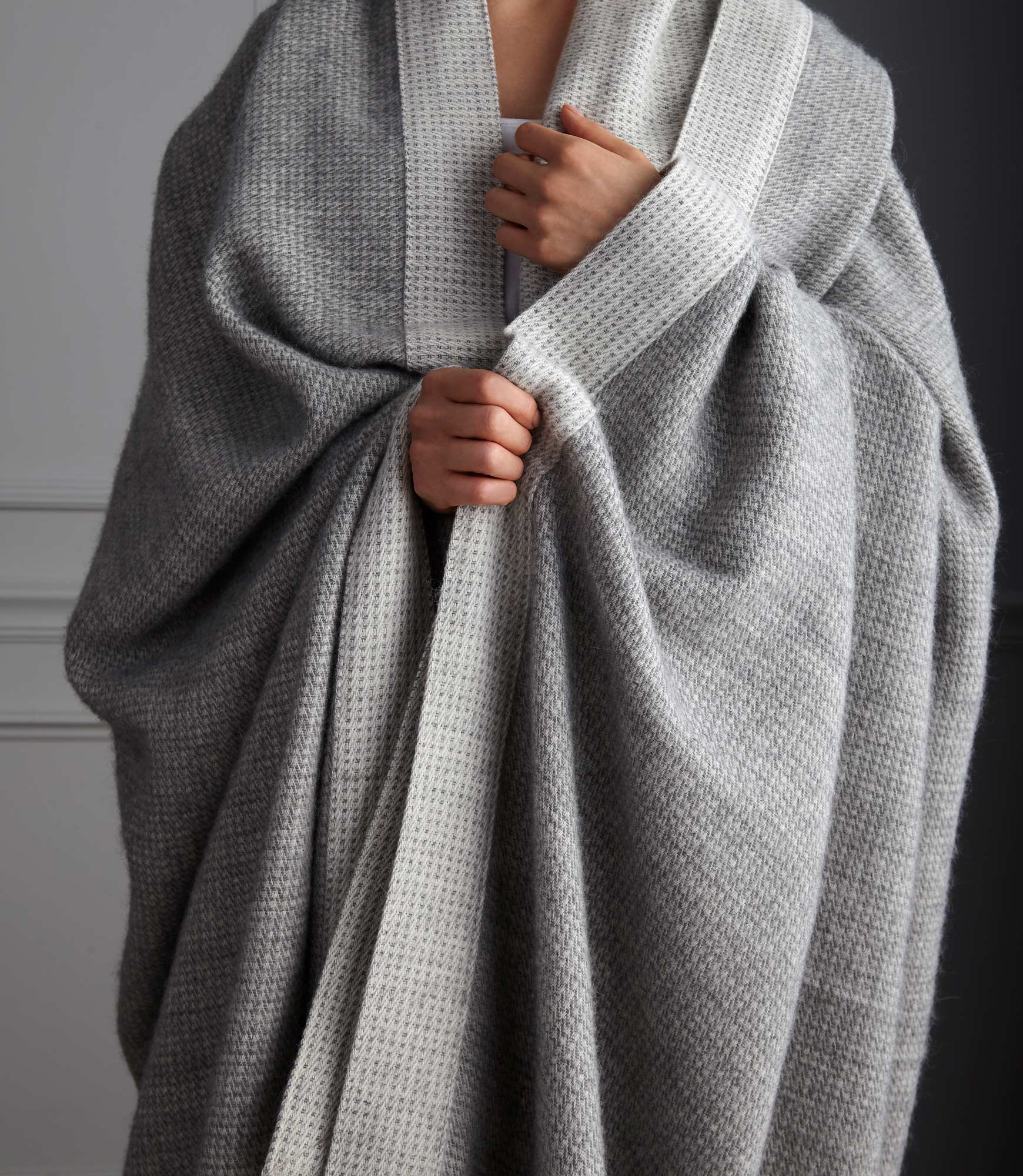 Angelo Reversible Soft Fleece Blanket - Ultra Cozy & Warm for All Seasons - Perfect for Bed, Couch, Travel & Outdoor Use