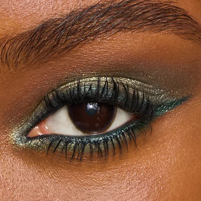 Charlotte's Palette Of Beautifying Eye Trends - Professional Eyeshadow Palette for Stunning Makeup Looks | Perfect for Daytime Office Wear & Nighttime Party Glam
