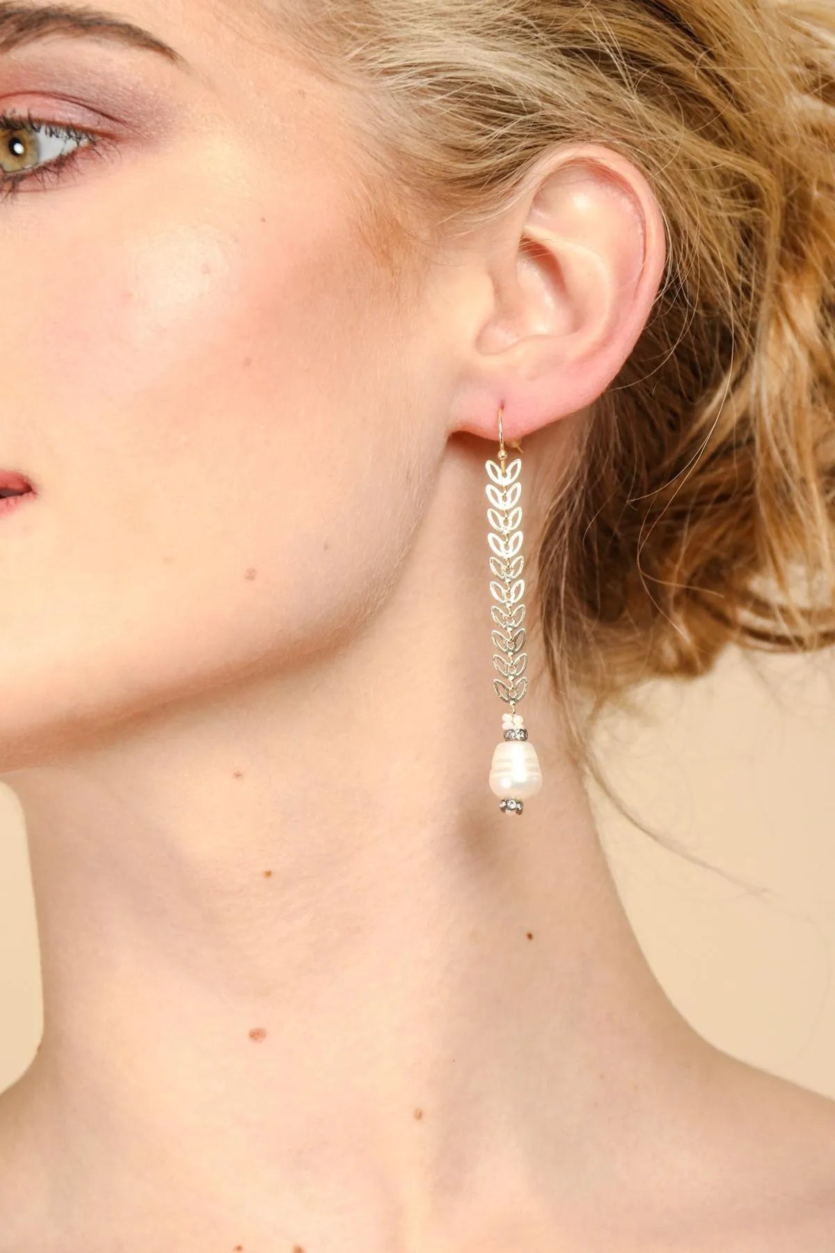 Pearl Drop Botanical Chain Earrings for Women - Dainty Floral Pearl Dangle Earrings - Perfect for Weddings, Parties & Everyday Wear