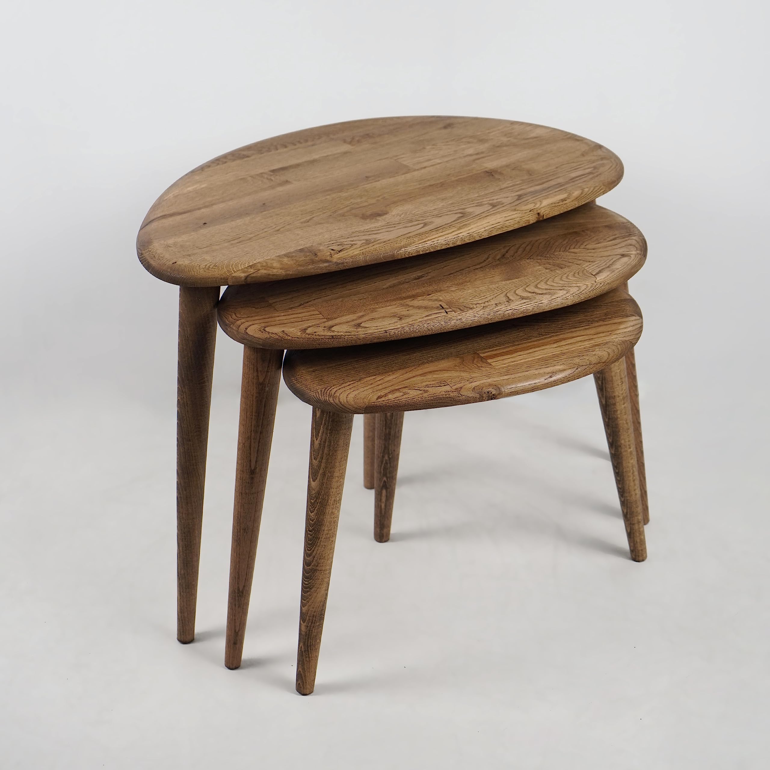 UPP Solid Wood Nesting Table Set of 3 - Mid Century Modern Chestnut Side Tables with Tapered Legs - Retro Style Home Furniture for Living Room, Bedroom & Office