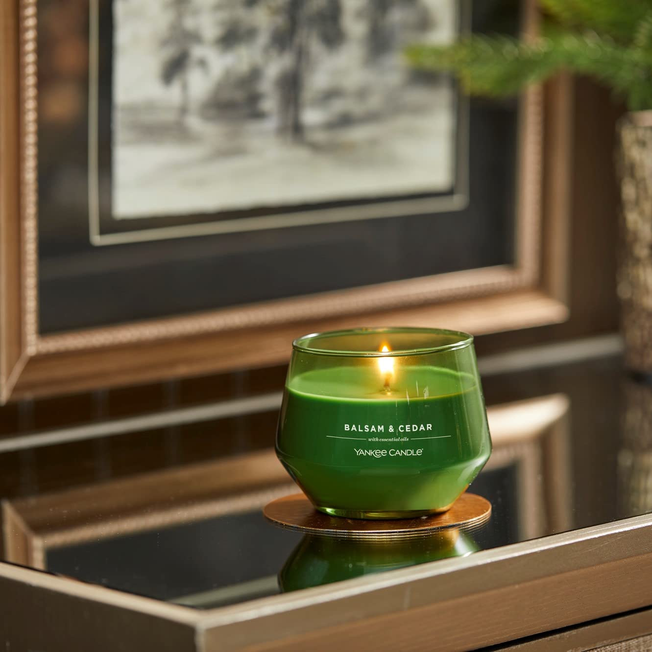 Yankee Candle® Balsam & Cedar Scented Jar Candle - Holiday Home Decor, Christmas Gift & Aromatherapy for Relaxation