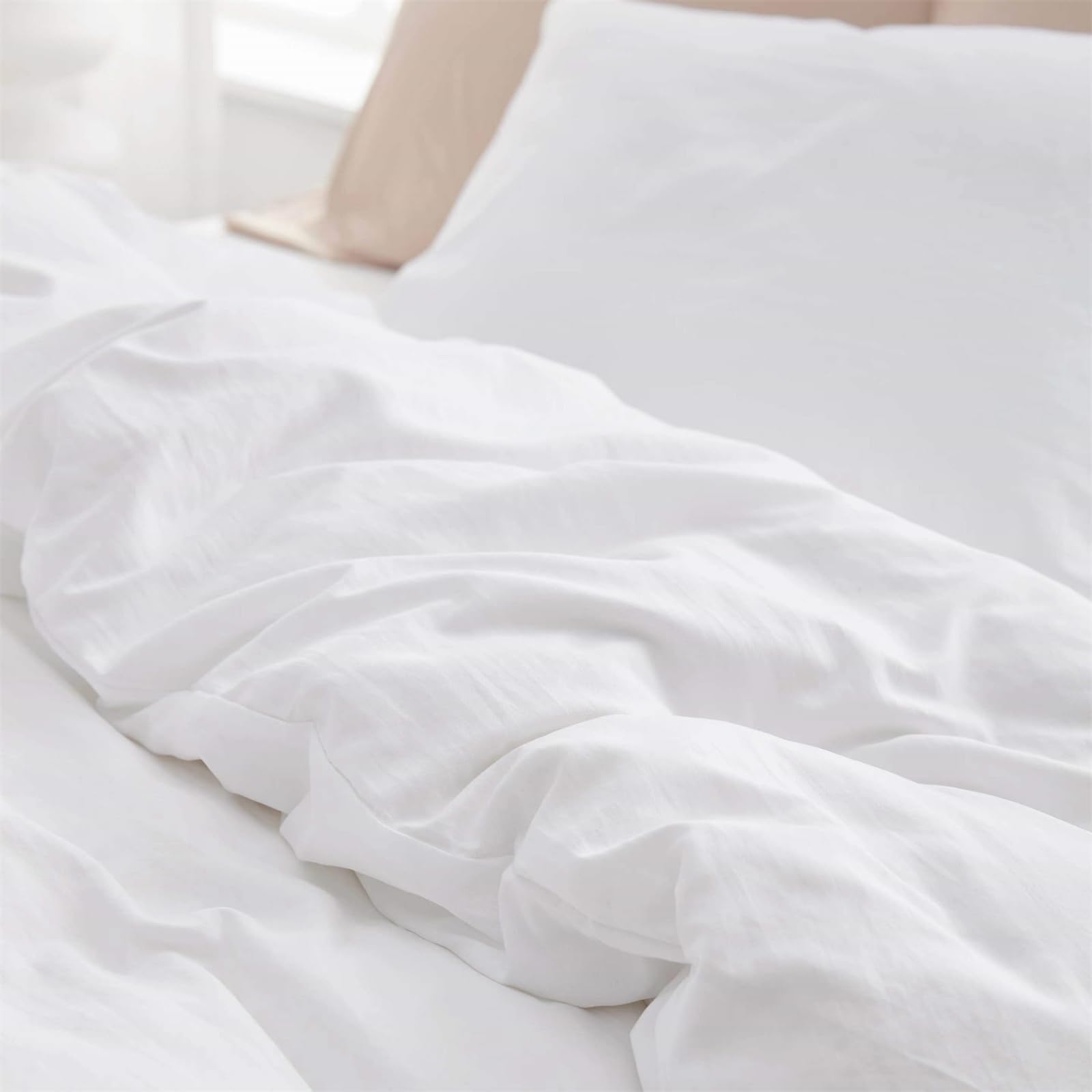 Yundo Ultra Soft Washed Microfiber Queen Duvet Cover Set - 3 Piece Bedding Set with Zipper Closure (90x90 Inches) | Includes 1 Duvet Cover & 2 Pillow Shams | Perfect for Master Bedroom, Guest Room & Cozy Home Decor (White, Queen Size)