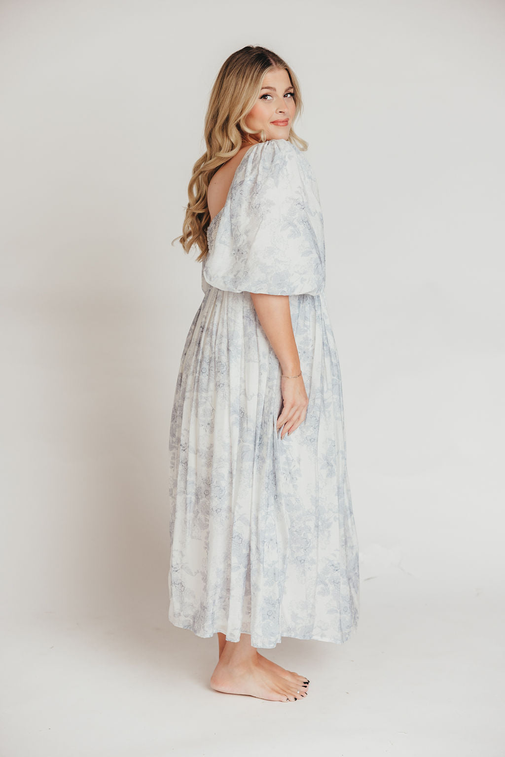 Harlow Maxi Dress - Light Blue Floral Maternity Dress | Bump Friendly & Size Inclusive (S-3XL) | Perfect for Pregnancy, Beach Vacations & Summer Weddings