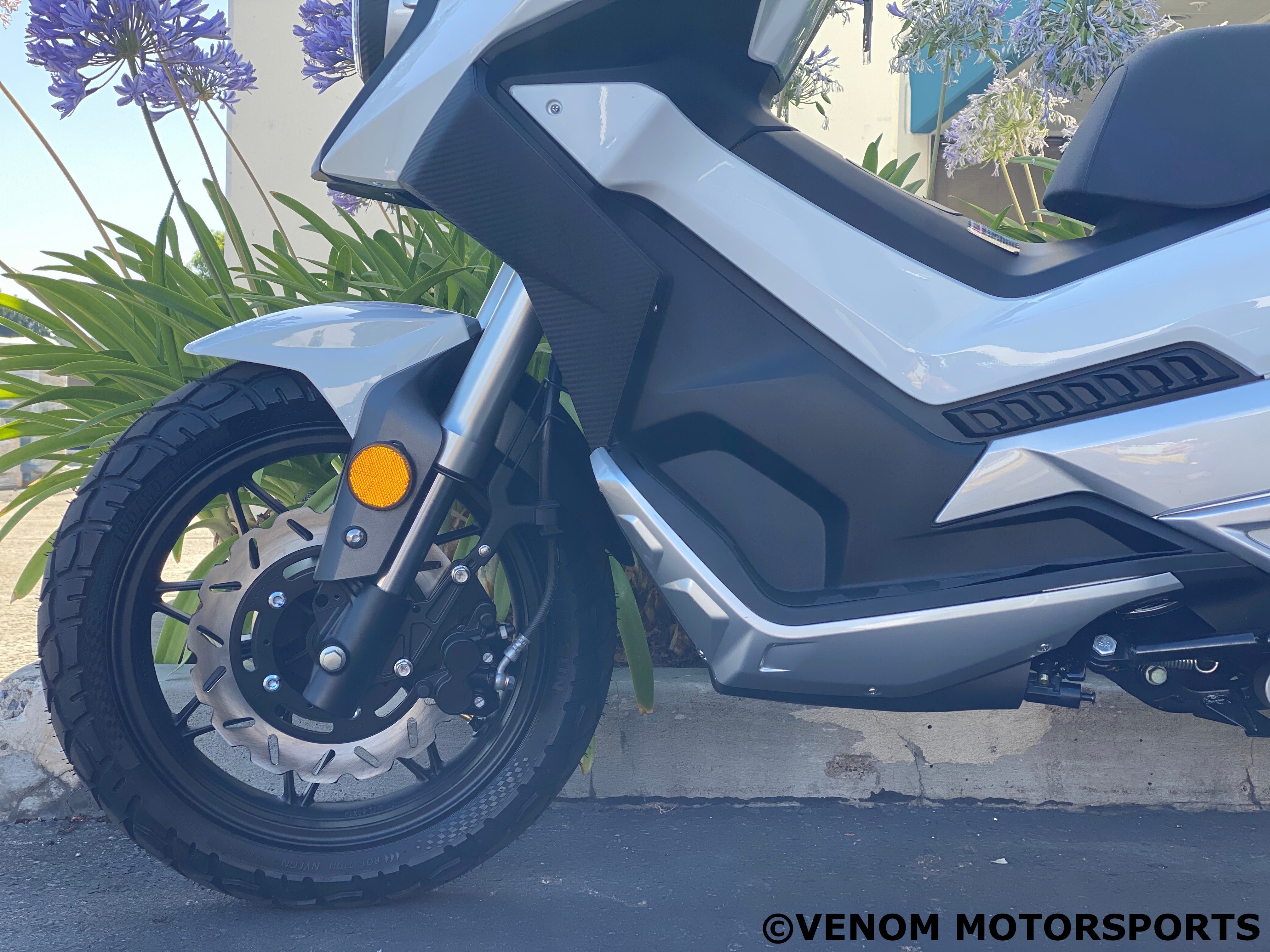Lifan KPV 150 150cc Fuel Injected Scooter with Automatic Transmission - Perfect for Urban Commuting, Campus Travel & Weekend Adventures