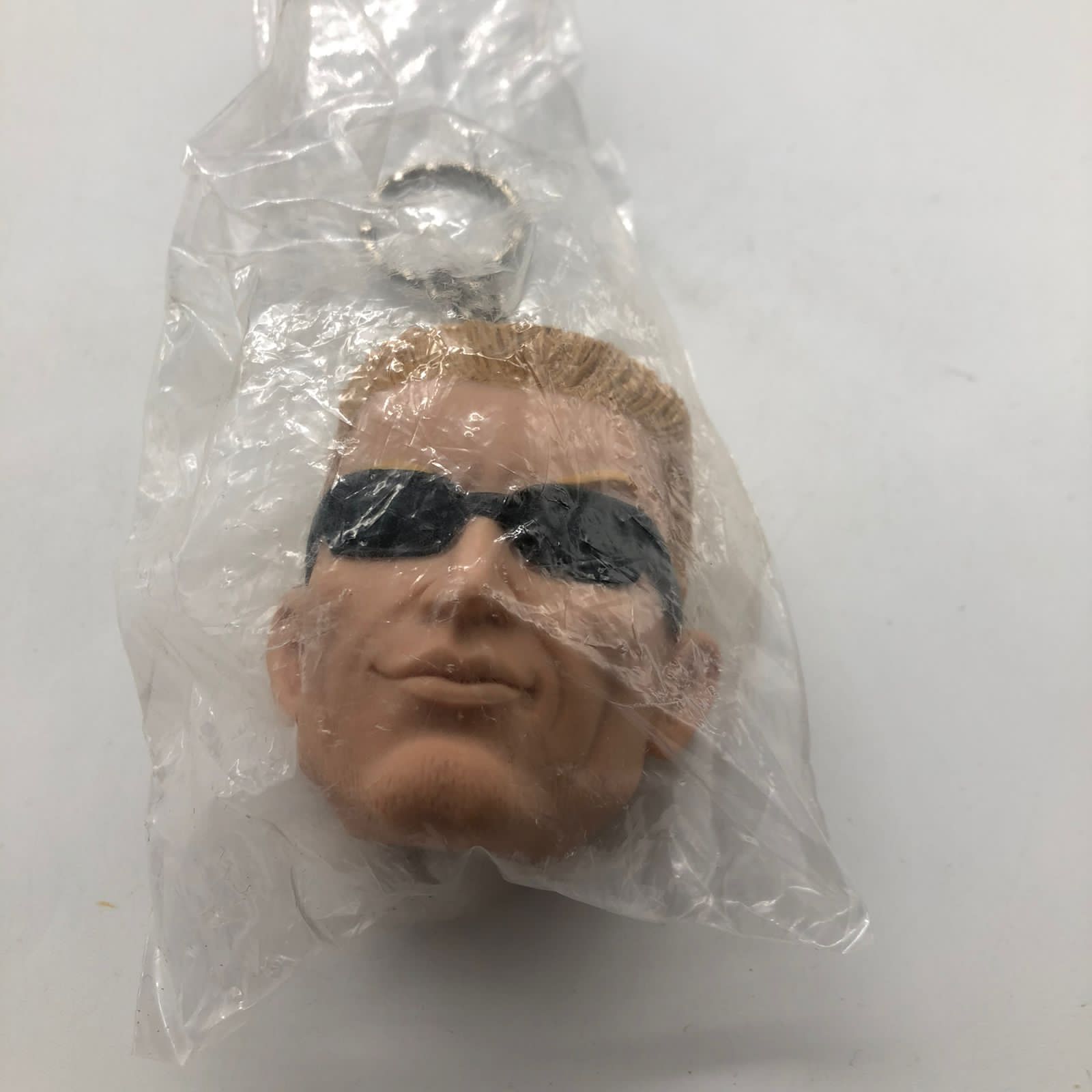 Duke Nukem 1/6 Scale Painted Figure Head Keychain - Perfect for Gaming Collectors & Keyring Accessories | Great Gift for FPS Fans & Action Figure Enthusiasts