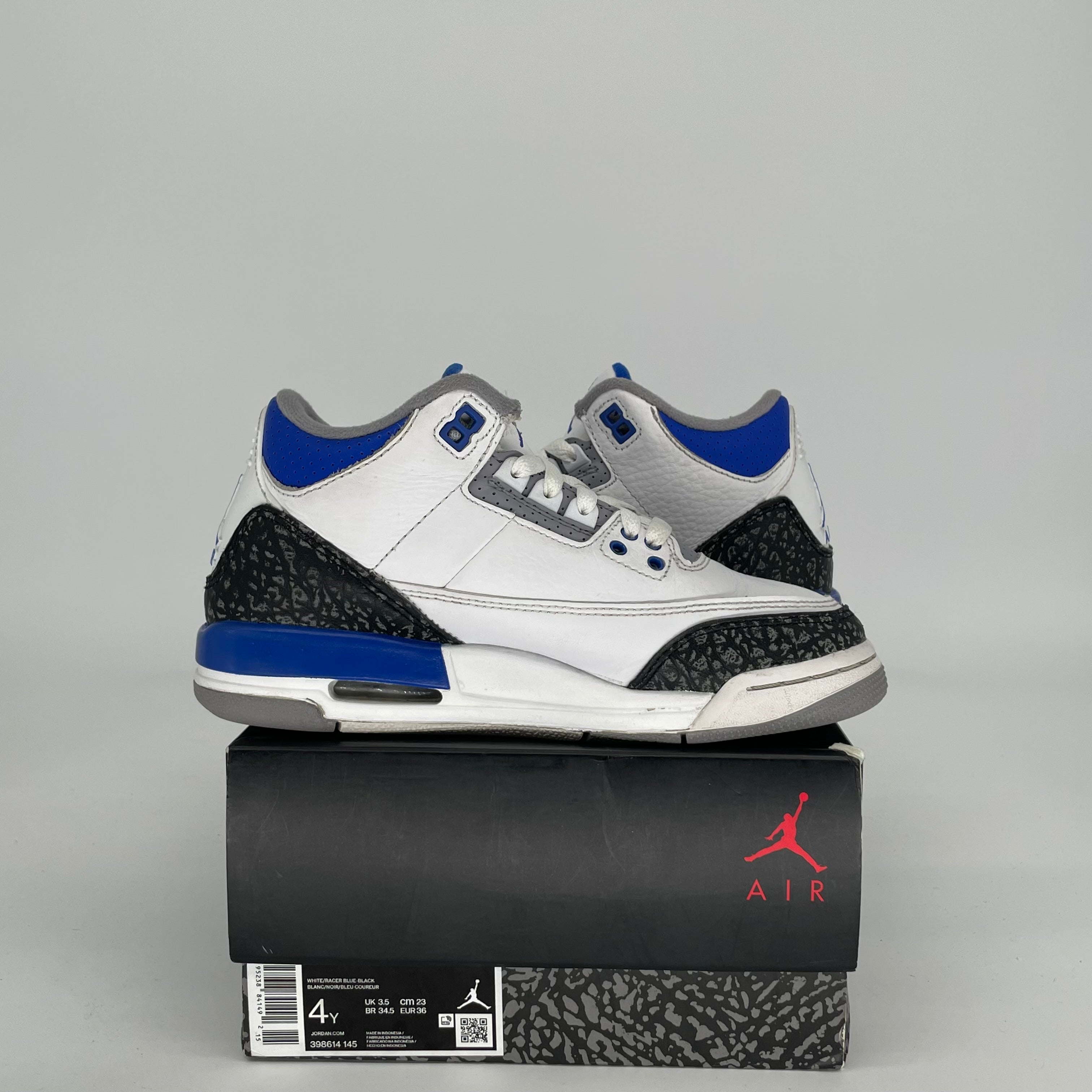 Original Title: AIR JORDAN 3 RACER BLUE SIZE 4Y 398614 145   Optimized Title: Air Jordan 3 Retro Racer Blue Men's Size 4Y (398614-145) - Basketball Shoes for Men & Sneaker Collectors | Perfect for Casual Wear, Sports & Street Fashion