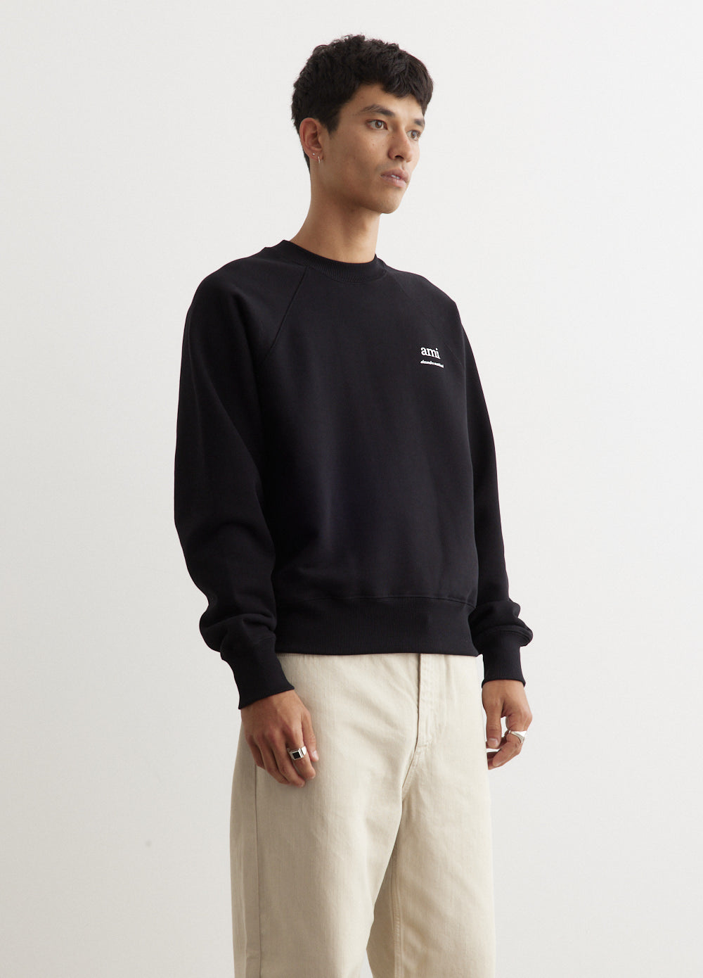 Ami Am Usw024 747 001 Black Sweatshirt - Comfortable Casual Pullover for Men & Women | Perfect for Lounge Wear, Gym, and Everyday Outfits