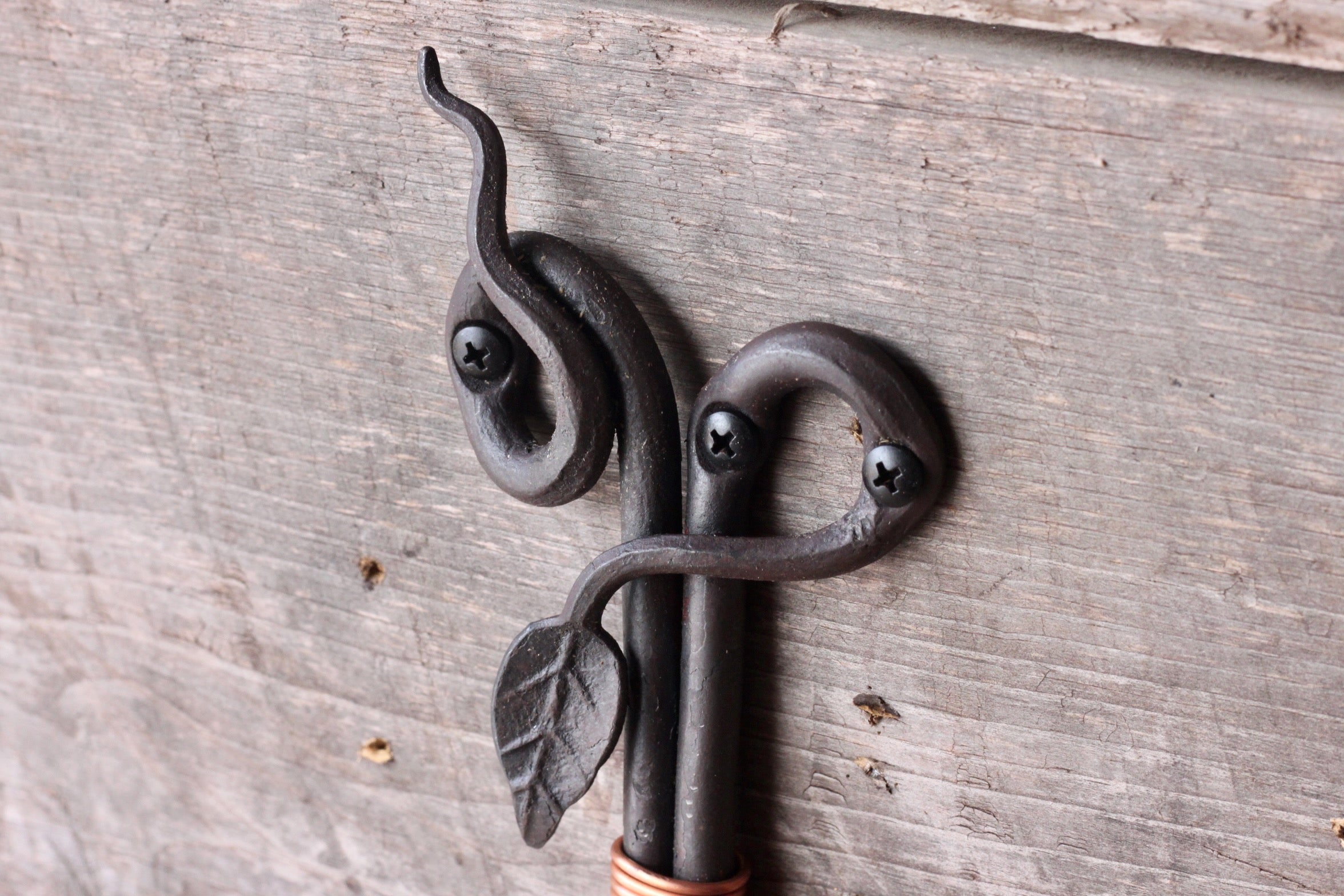 Stainless Steel & Copper Double Wall Hook with Leaf and Vine Design - Perfect for Hanging Coats, Hats, and Decor in Living Rooms, Bedrooms, or Entryways