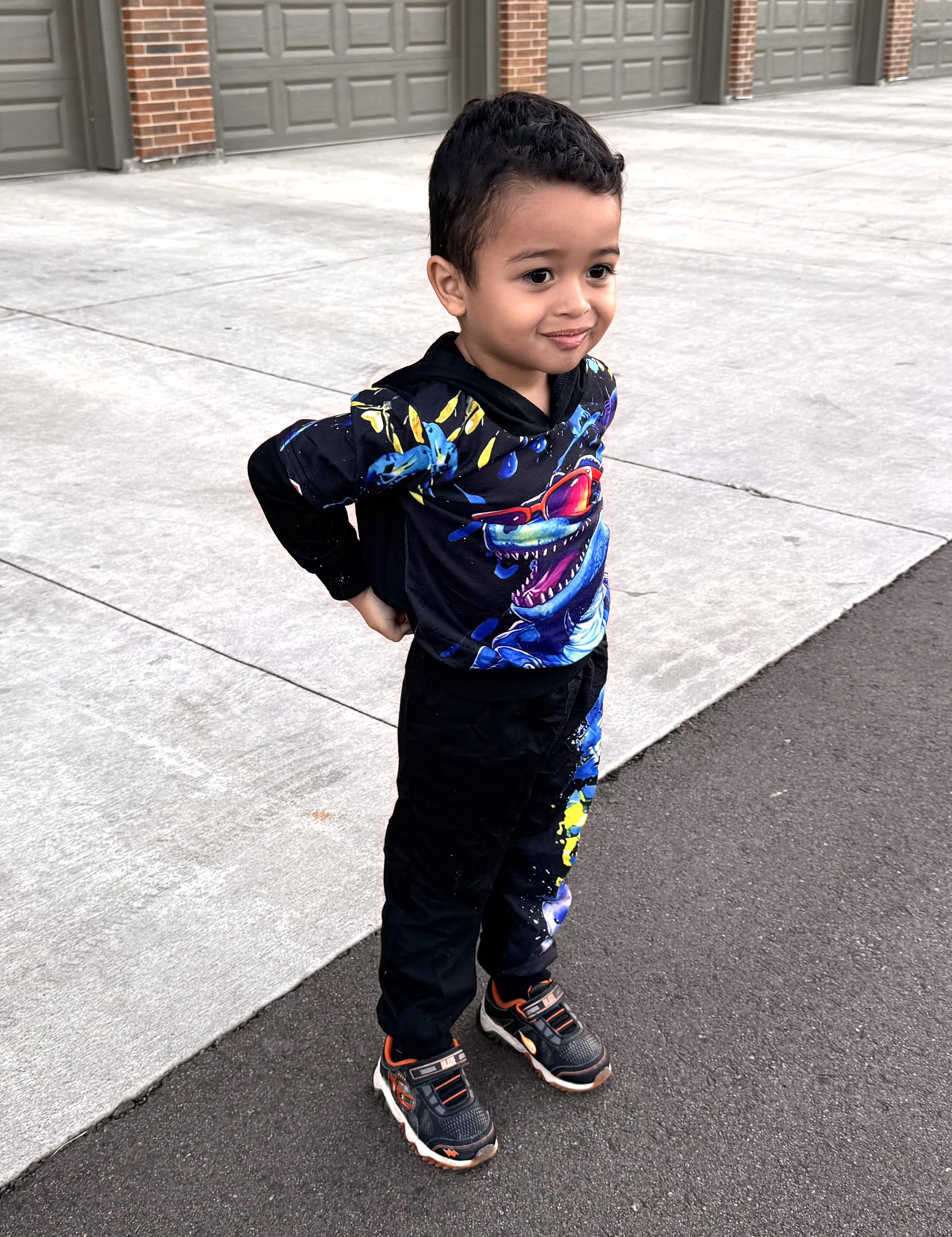 **Dinosaur Printed Toddler Boys Clothes Set 3-7 Years - Long Sleeve Hoodie & Pants Outfit for Playdates, School & Outdoor Adventures**
