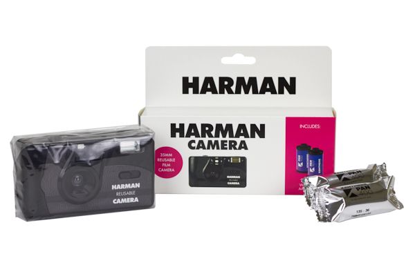 Ilford Harman Reusable 35mm Film Camera with 2 Rolls Kentmere Black & White ISO 400 Film - Perfect for Street Photography & Vintage Film Enthusiasts