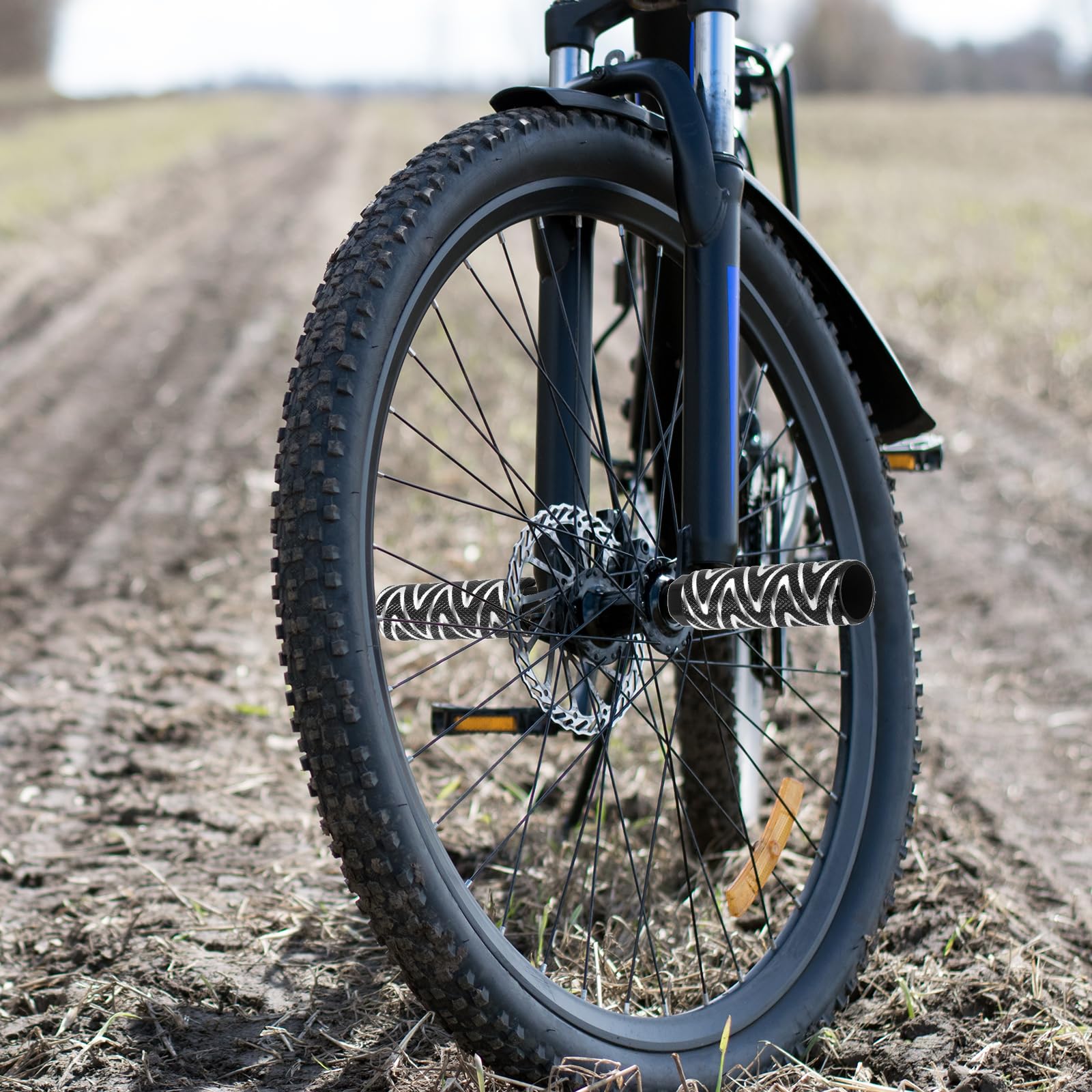 PATIKIL Anti-Skid Bike Pegs - Durable Bicycle Foot Pegs for Back Seat Stands - Perfect for BMX, Mountain Bikes & Stunt Riding Accessories
