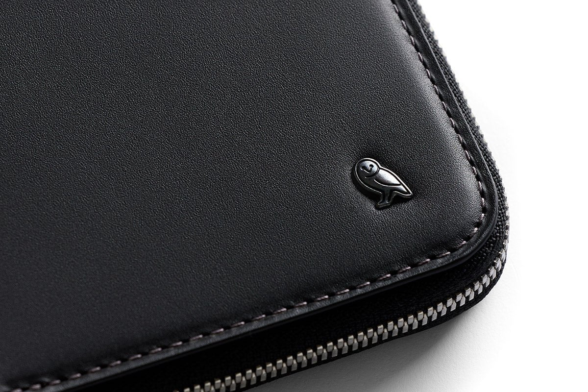 Bellroy Travel Folio Second Edition - Premium Leather Passport Holder & Travel Wallet for Men & Women - Perfect for Airports, Business Trips & International Travel