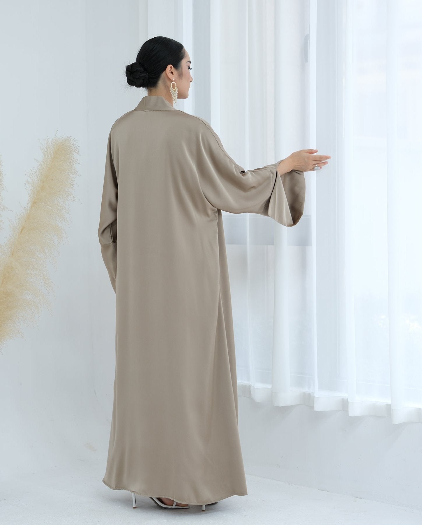 Lavinia Satin Open Abaya Champagne - Elegant Muslim Prayer Dress for Women | Perfect for Eid, Ramadan & Special Occasions