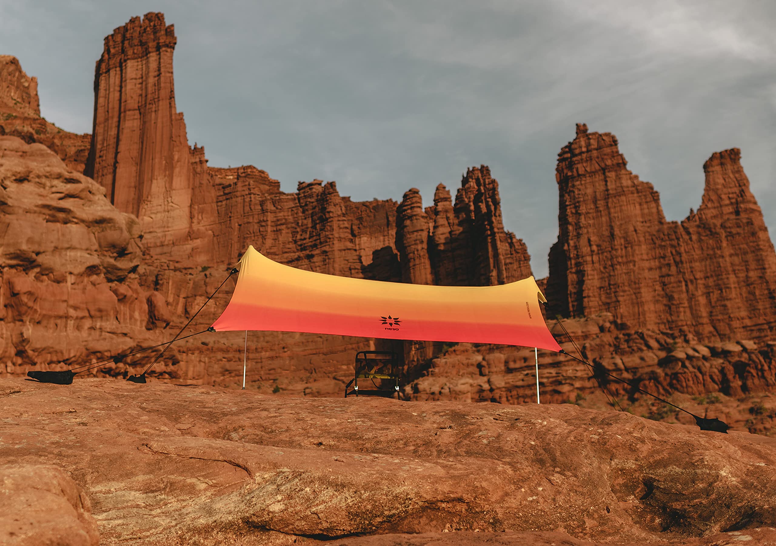 Neso Sidelines Grande: Portable Sun Shelter for Sports & Outdoor Activities – Patented Corners & Poles, 100% Recycled Stakes – Perfect for Beach, Camping, Picnics & Sporting Events