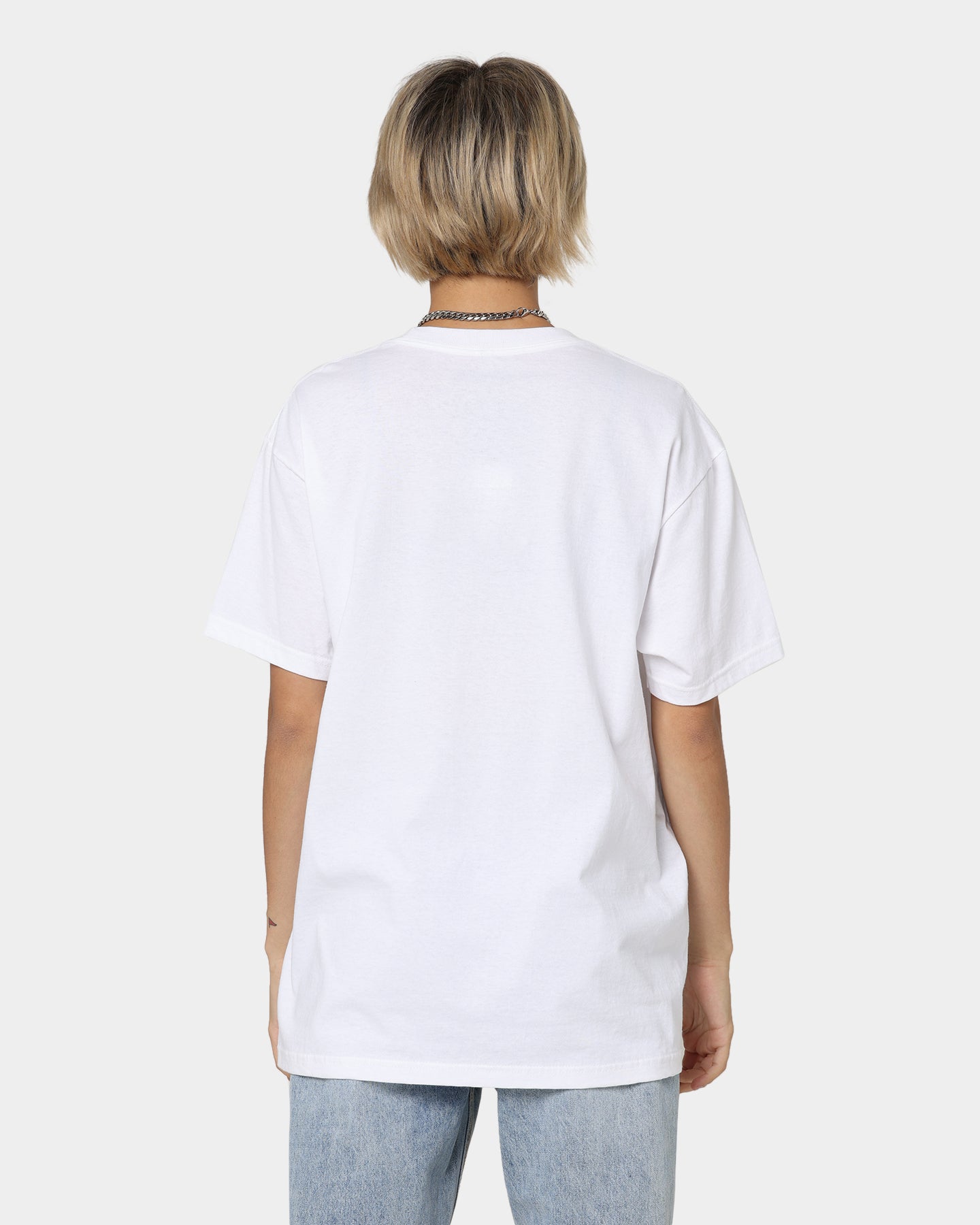Vintage American Thrift Jaws Graphic T-Shirt - White Cotton Tee for Men & Women - Perfect for Casual Wear, Movie Nights, and Summer Outfits