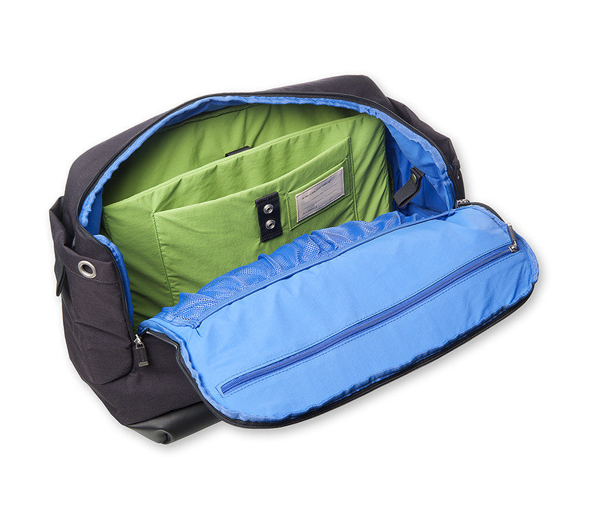 Moleskine Mycloud Horizontal Weekender Bag - 15 Inch Laptop Backpack for Digital Devices - Perfect for Travel, Work & School (Black)