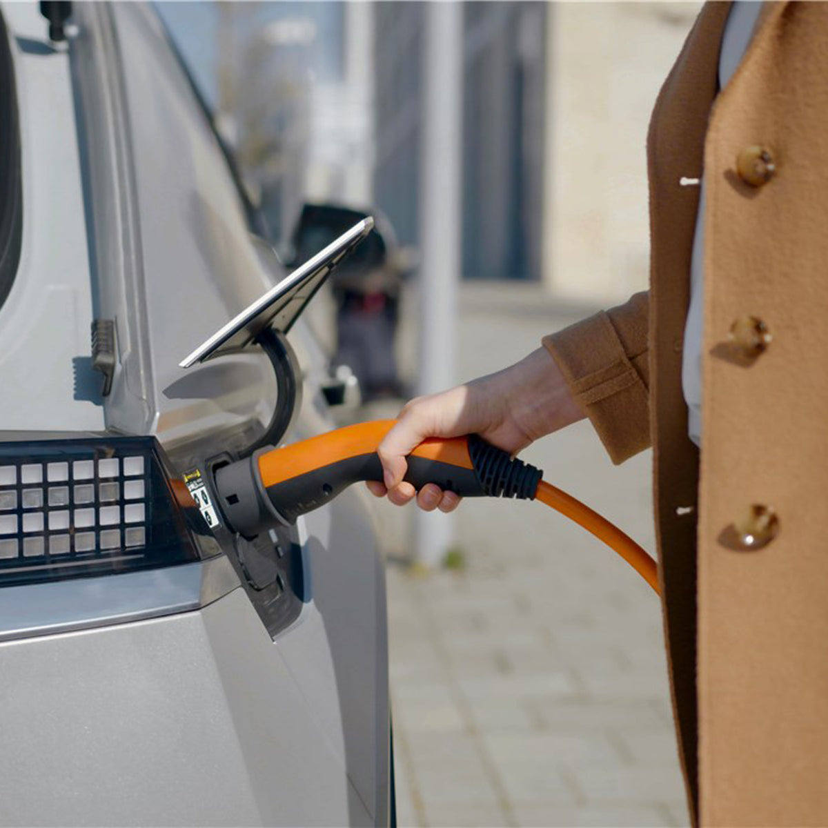 LAPP EV Charging Cable Type 2 (7.4kW 1P 32A) 7m Orange - High Power Electric Vehicle Charger for Home & Public Stations - Perfect for Tesla, BMW, Audi, VW and Other Type 2 Compatible EVs