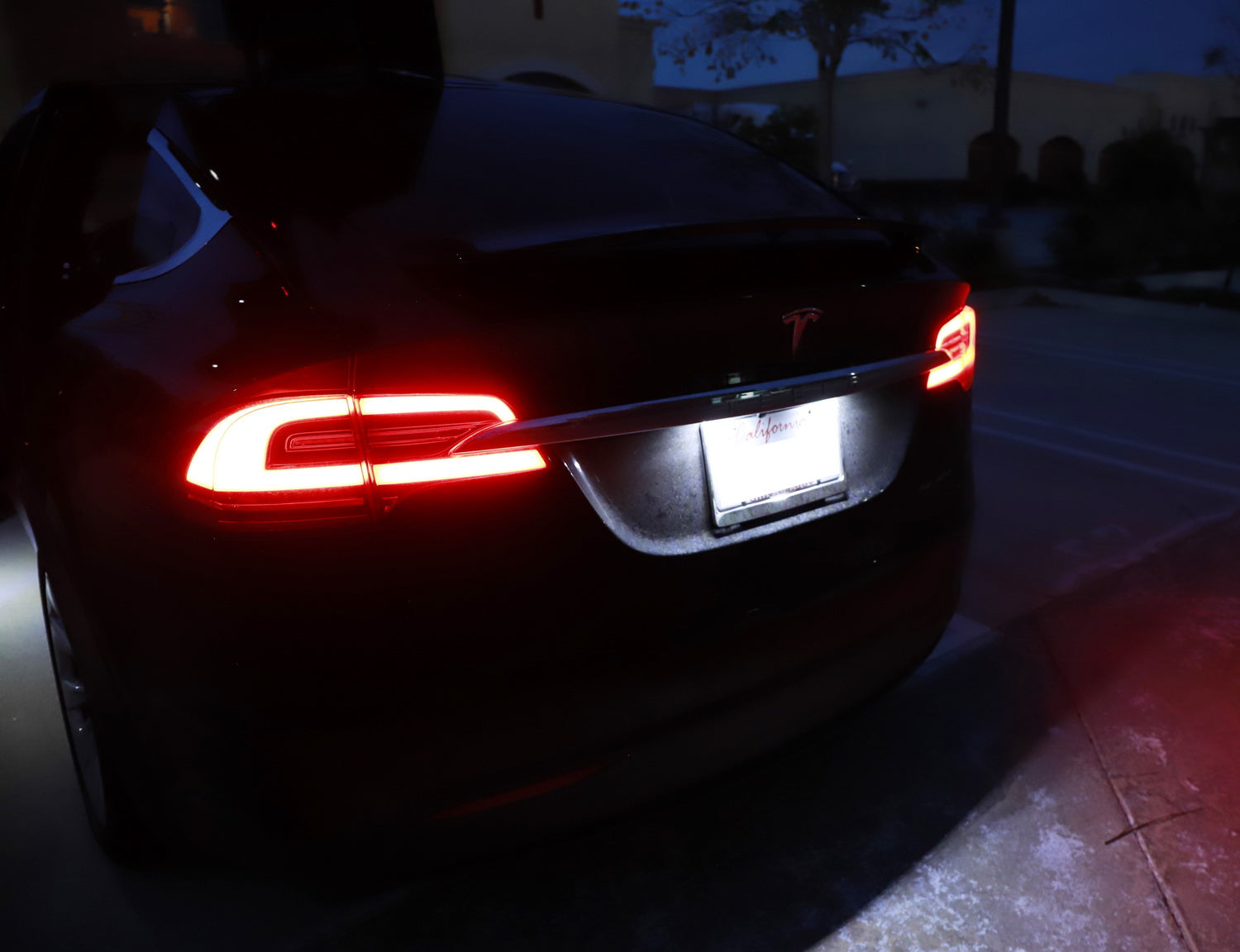 18 SMD Full LED License Plate Light Kit for 2016+ Tesla Model X & 2017+ Model S - Bright White Super Bright Replacement Bulbs for Enhanced Night Visibility & Style Upgrade