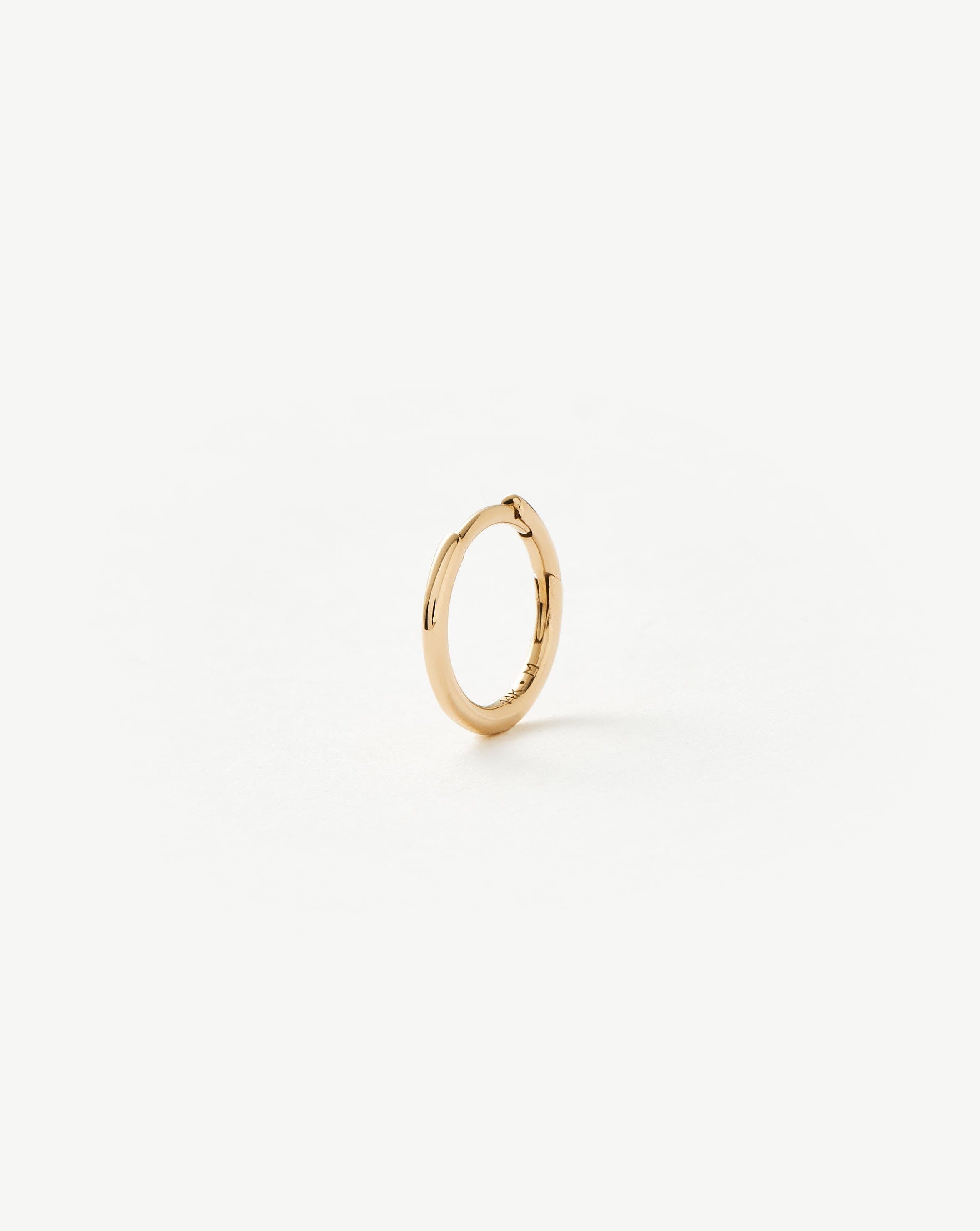 Elegant Single Mini Hoop Earrings for Women - Classic Gold/Silver Small Hoop Earrings - Perfect for Everyday Wear, Date Night & Office